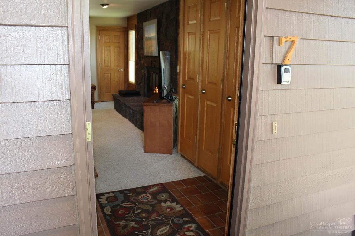 Photo 2 of 57307 Beaver Ridge Loop, 7D