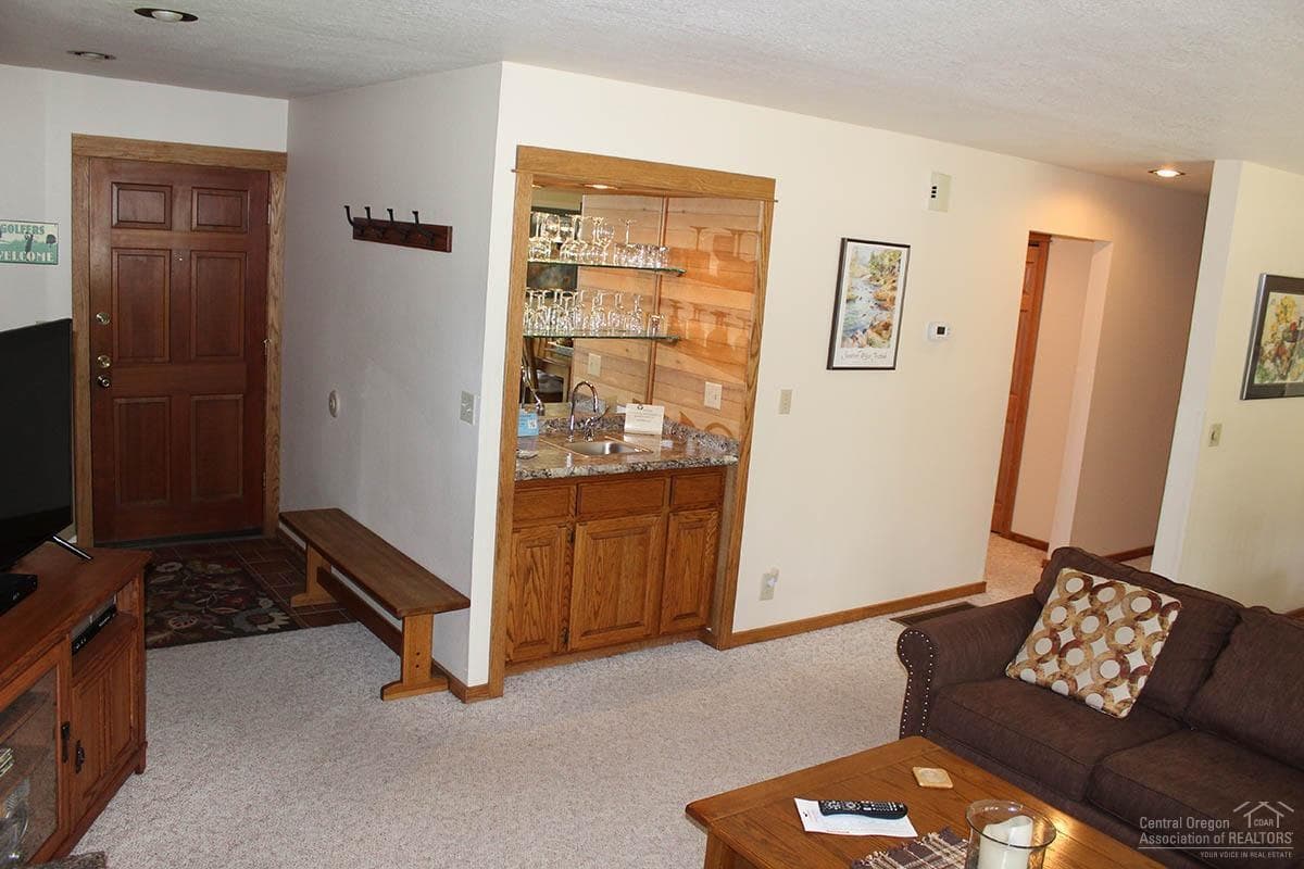 Photo 4 of 57307 Beaver Ridge Loop, 7D