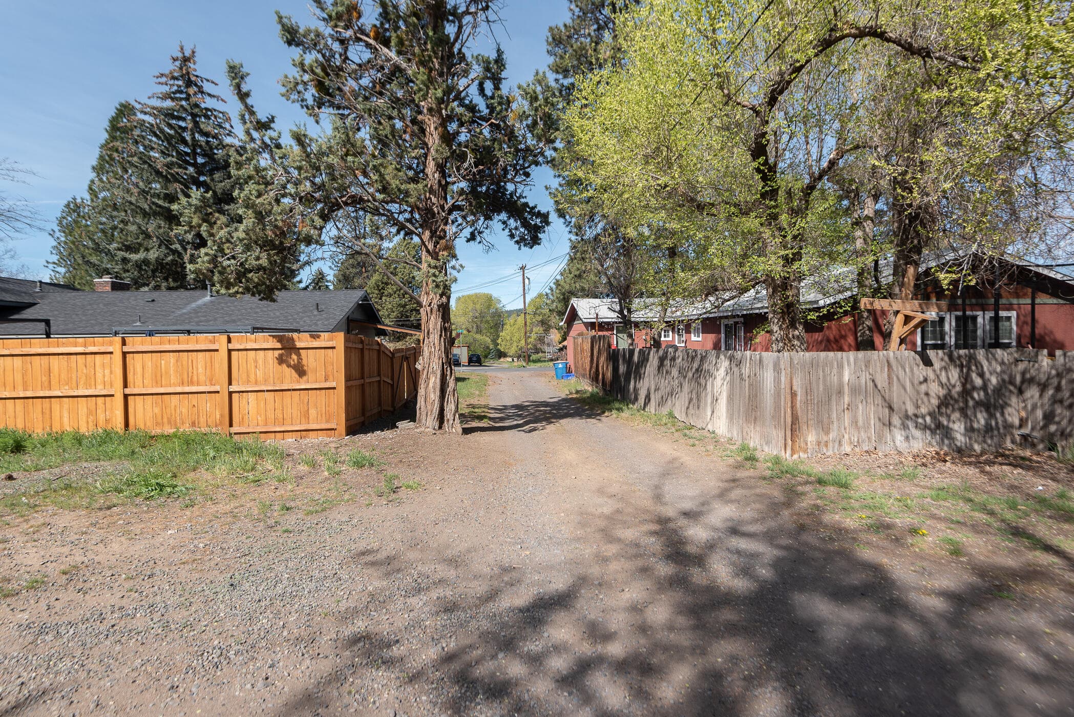 Photo 4 of 642 NE Seward Avenue