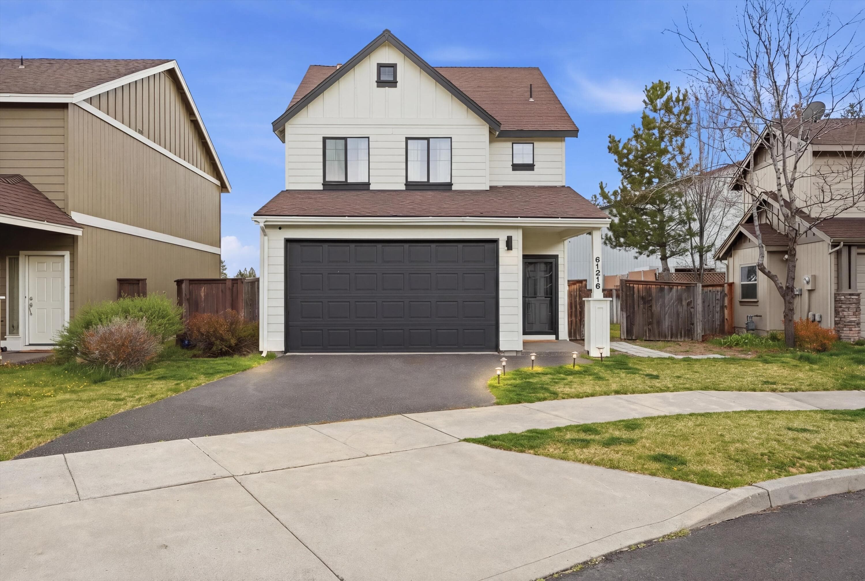 Photo 3 of 61216 Brittle Bush Street