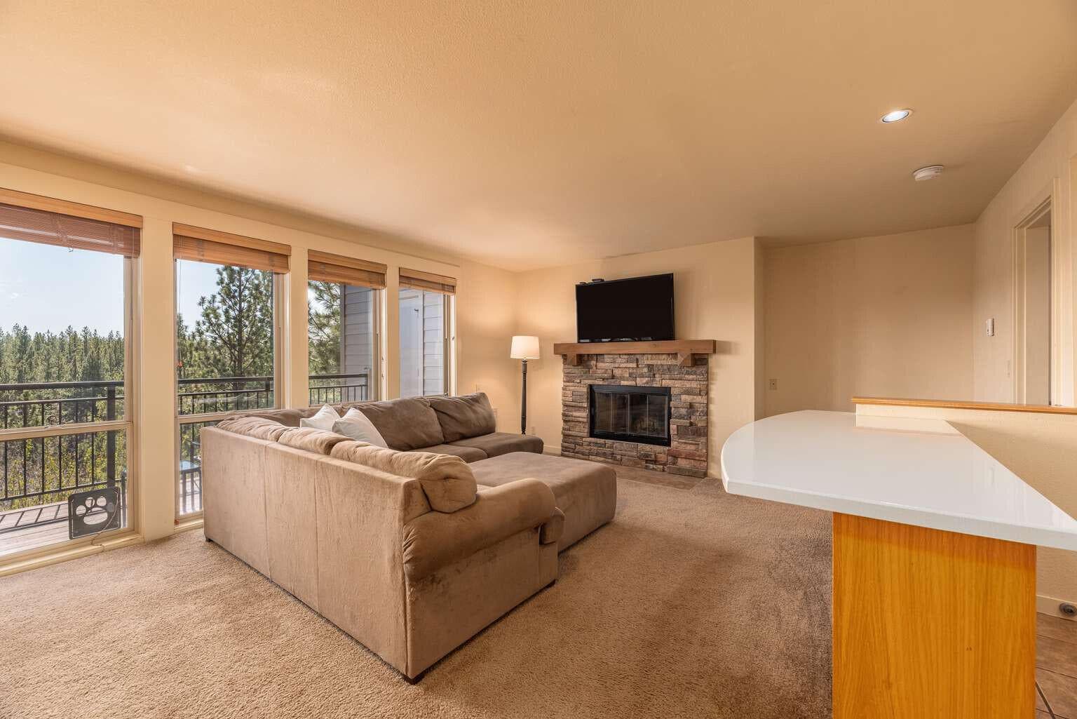 Photo 2 of 18575 SW Century Drive, 522