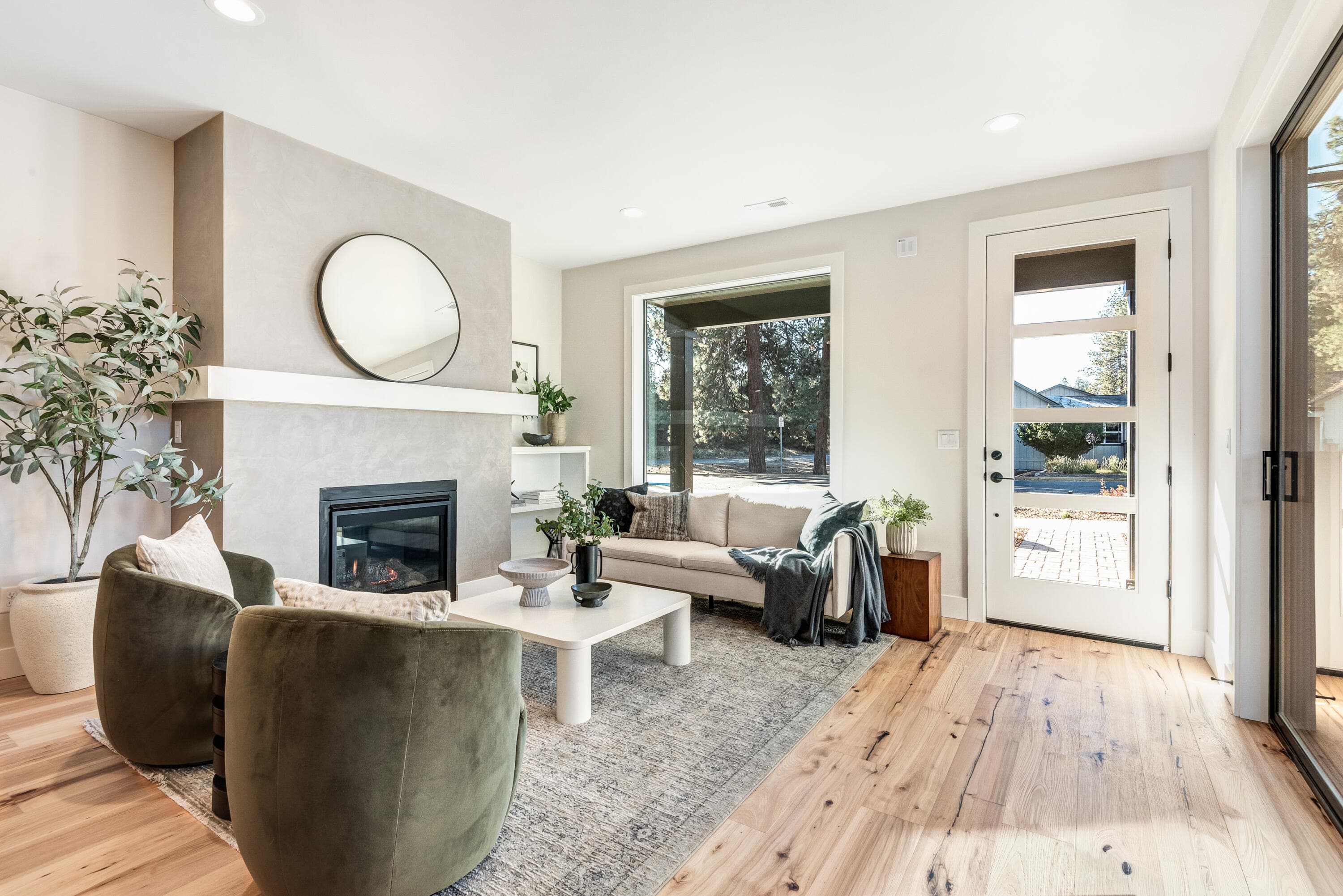 Photo 4 of 334 SW Roosevelt Avenue, Unit 4