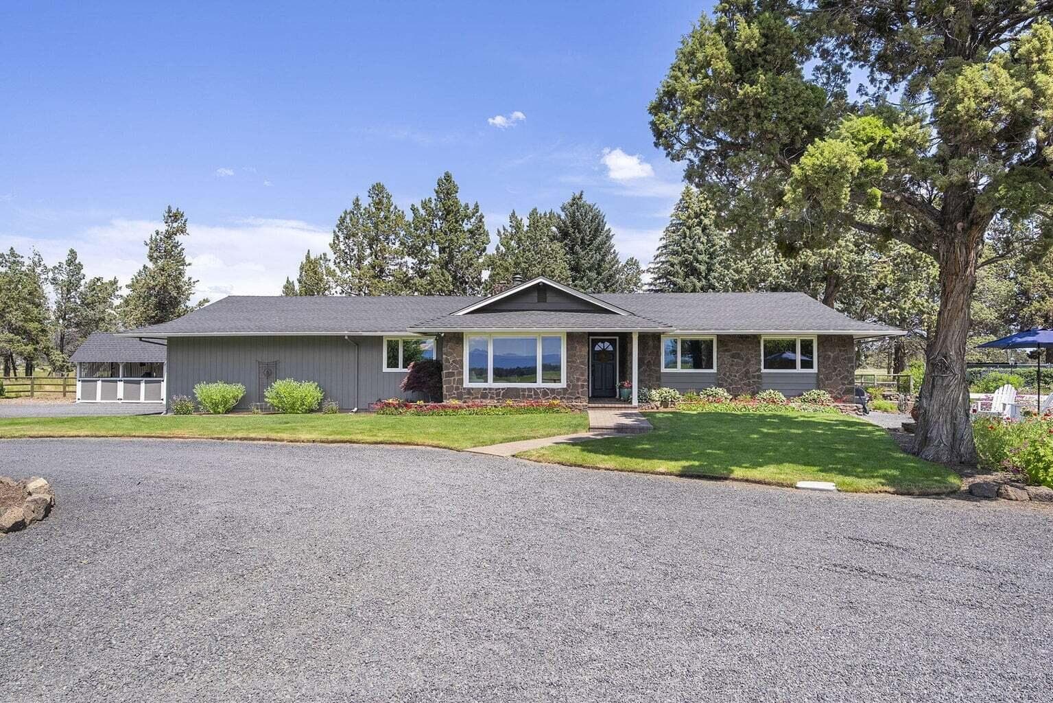 Photo 4 of 21837 Repine Drive