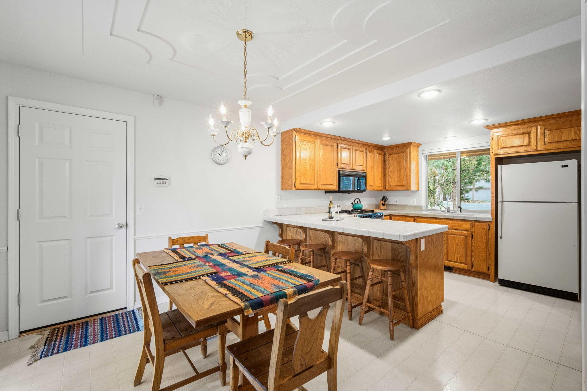 Photo 4 of 18252 Ollalie Lane, 10