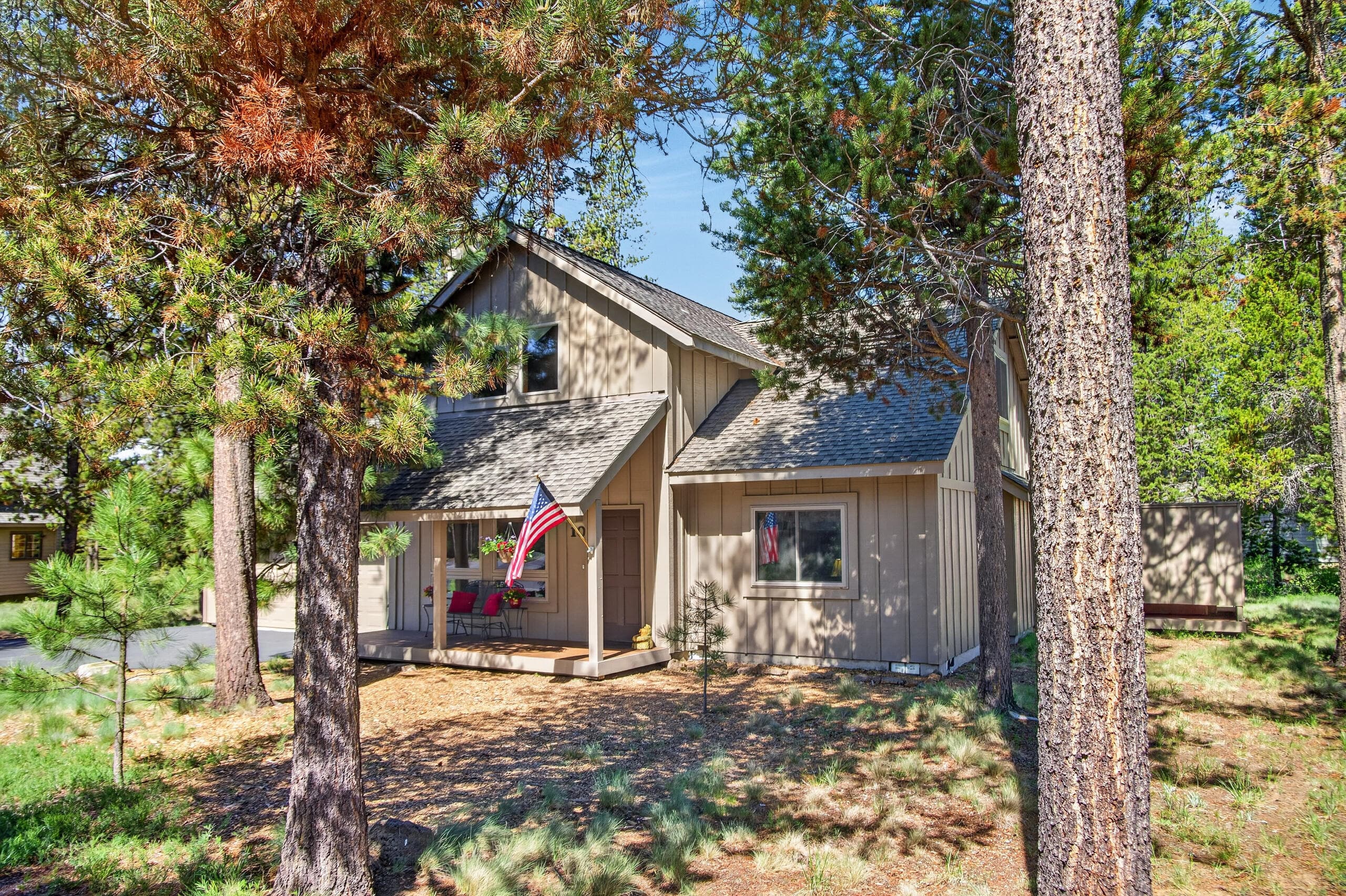 Photo 4 of 57803 Mt Rainier Lane, 10