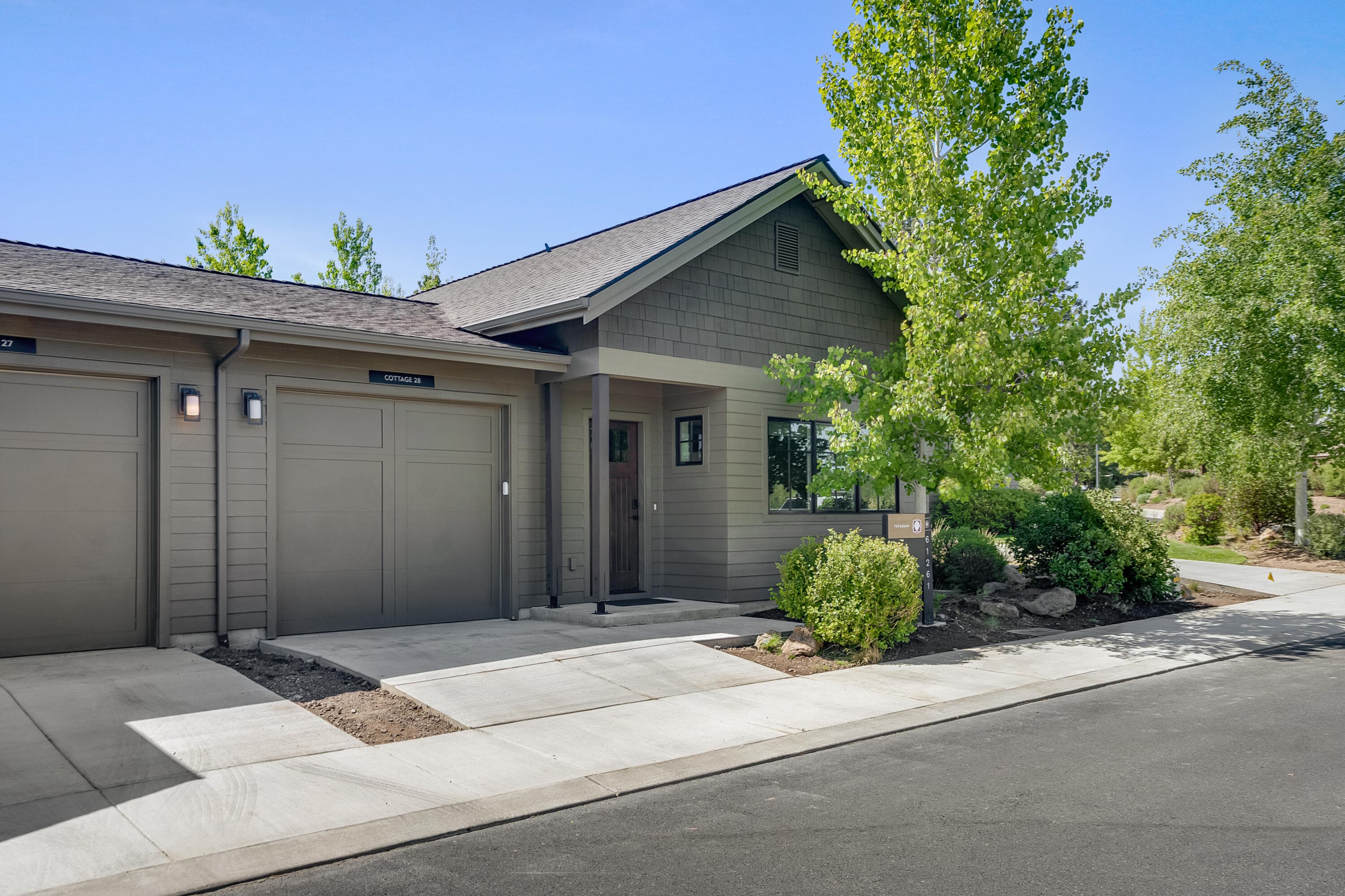 Photo 2 of 61261 Tetherow Drive, 28