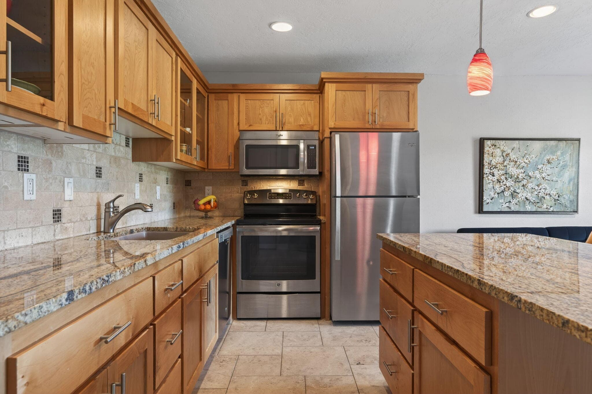 Photo 4 of 1565 NW Wall Street, 331-332