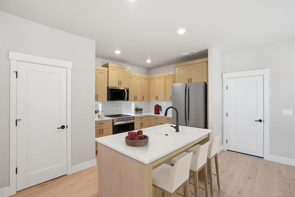 Photo 4 of 3863 NE Petrosa Avenue