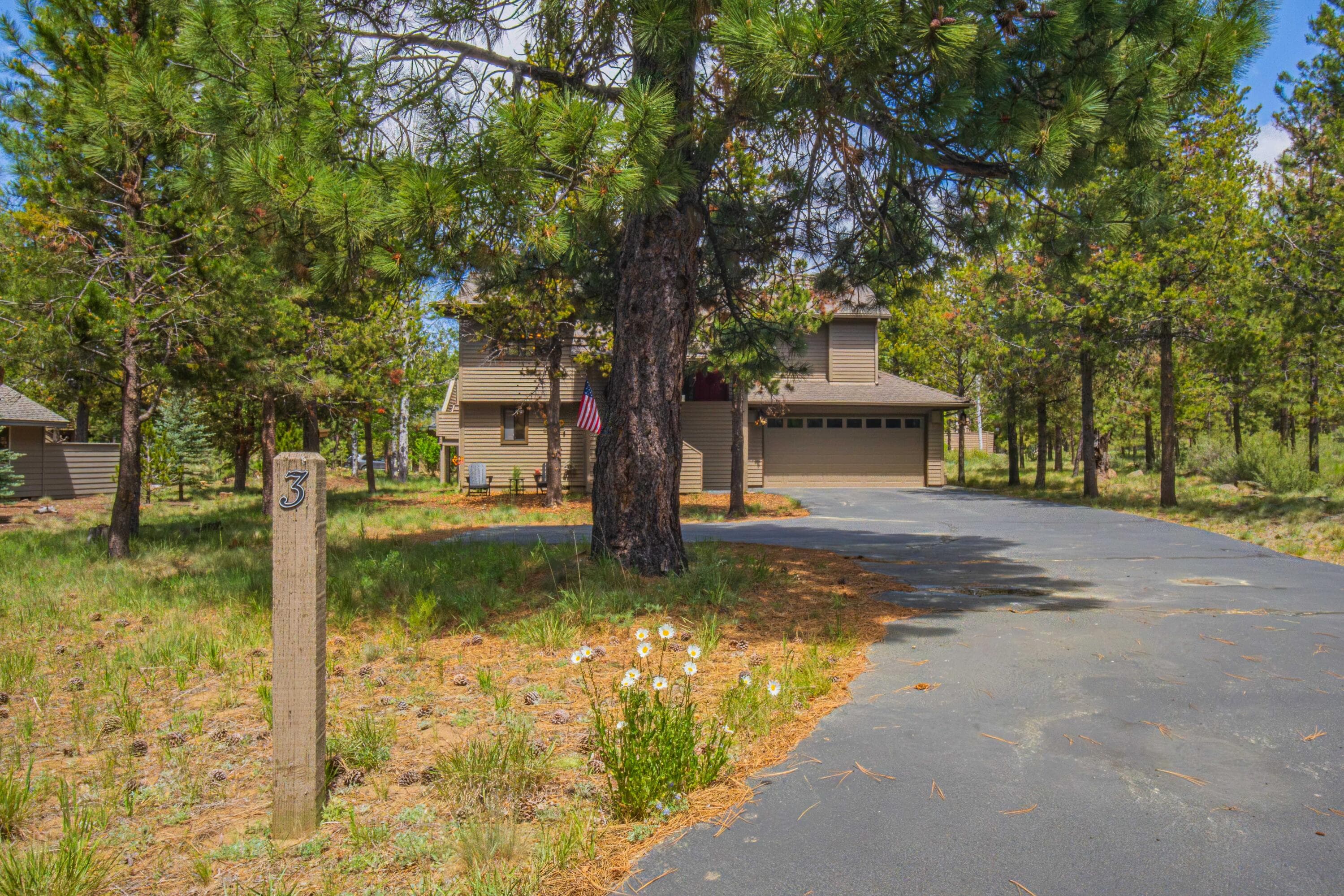 Photo 2 of 17916 Sandtrap Lane