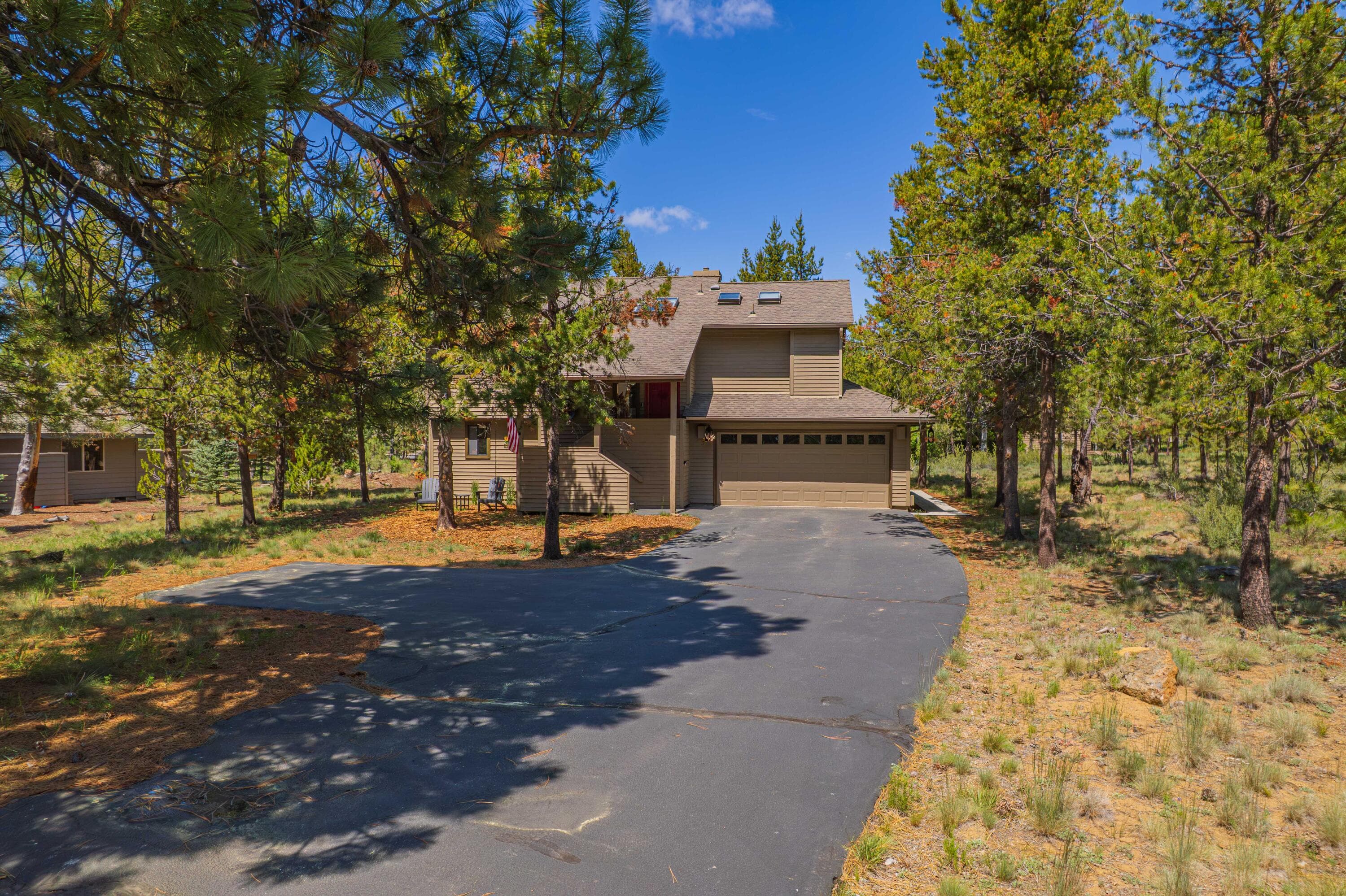 Photo 3 of 17916 Sandtrap Lane