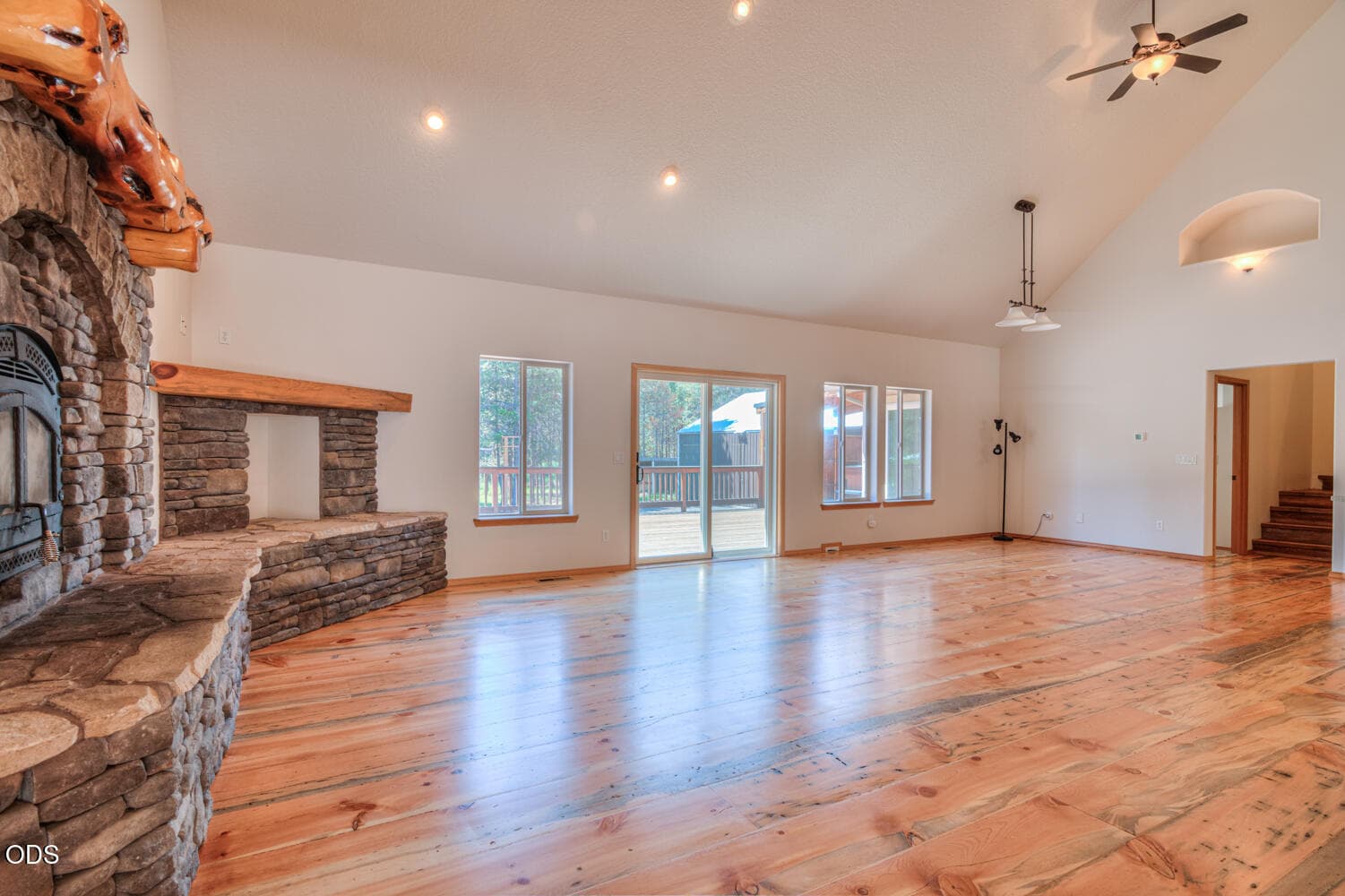 Photo 4 of 17879 Kodiak Lane