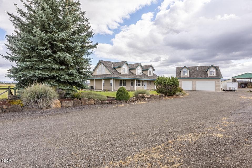 Photo 2 of 24585 Dodds Road
