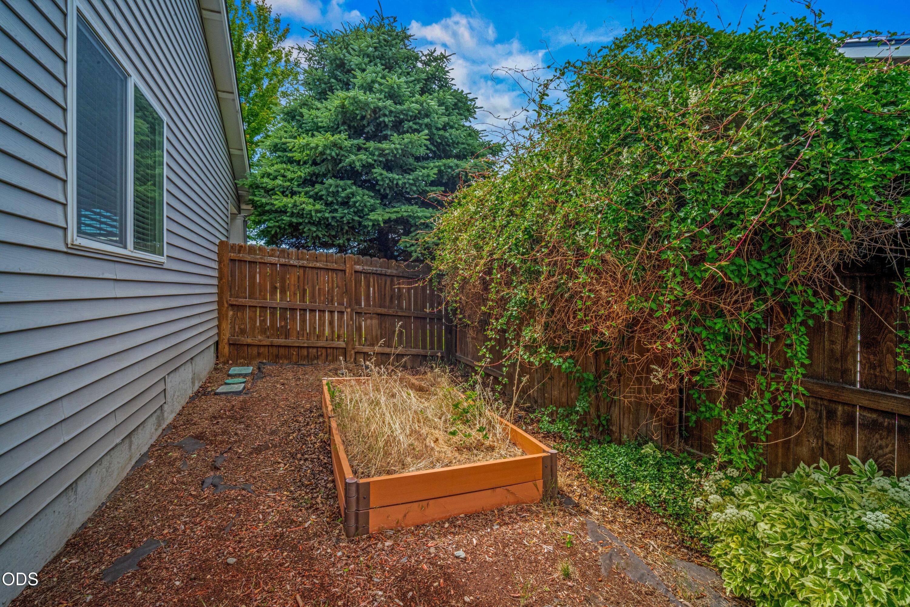 Photo 39 of 63172 Lancaster Street
