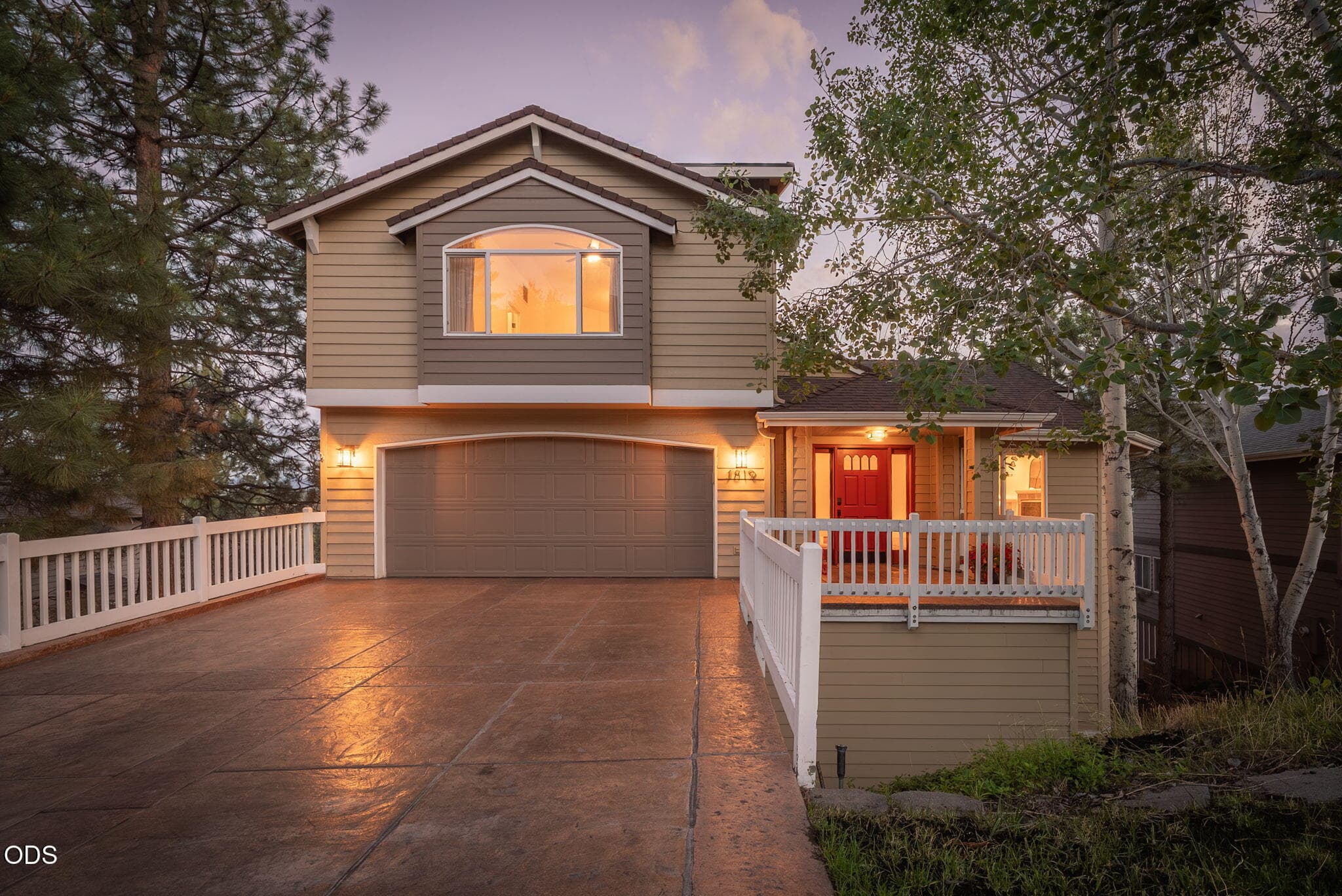 Primary photo of 1819 SW Troon Avenue
