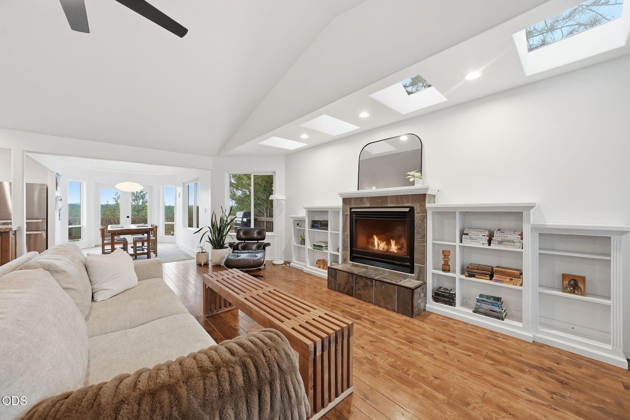 Photo 4 of 1819 SW Troon Avenue