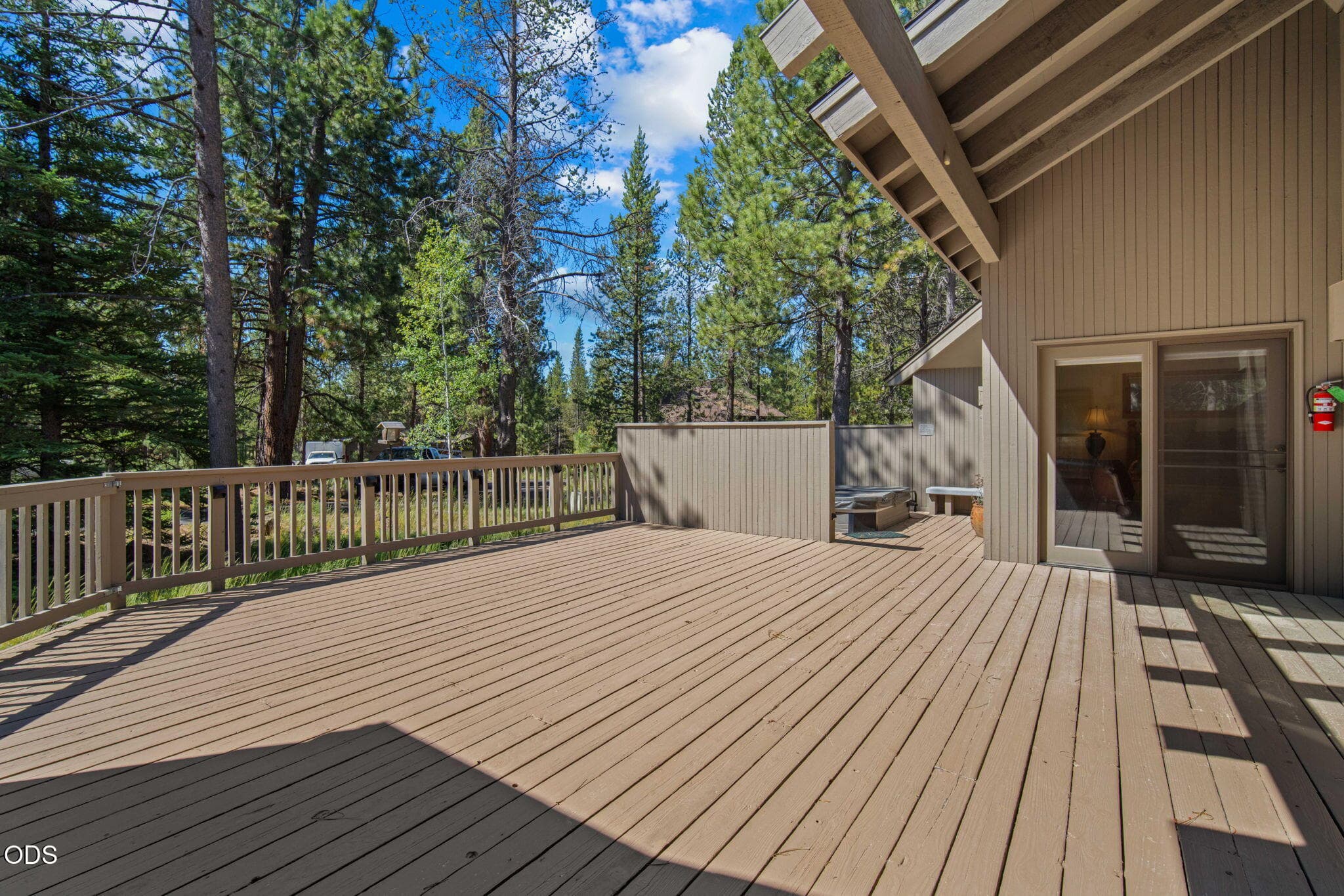 Photo 4 of 57627 Cultus Lane, 8