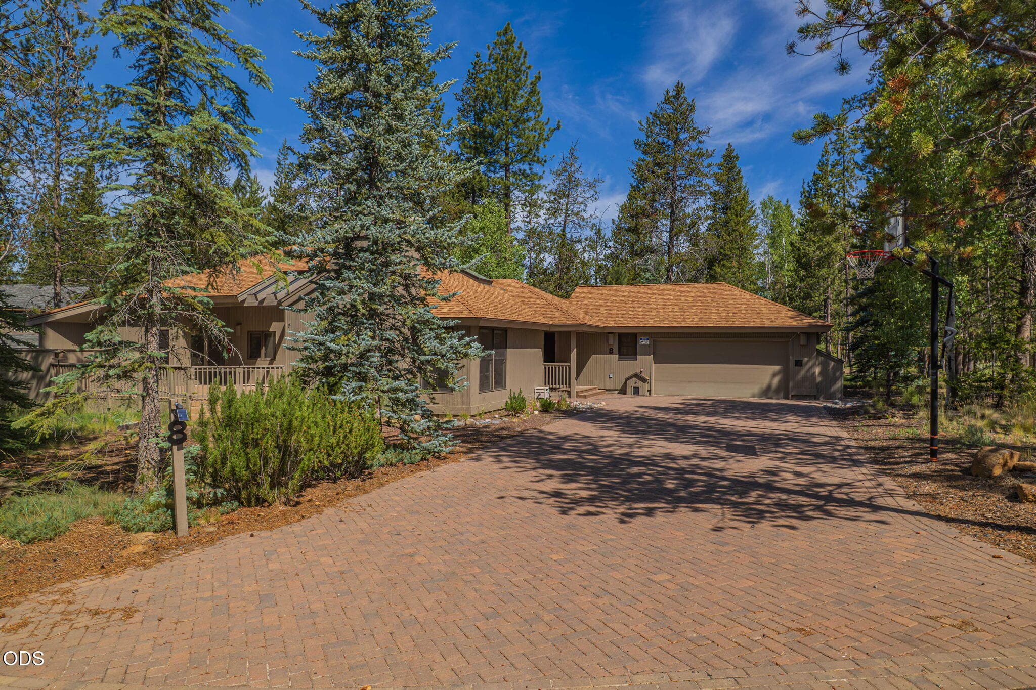 Photo 2 of 57627 Cultus Lane, 8