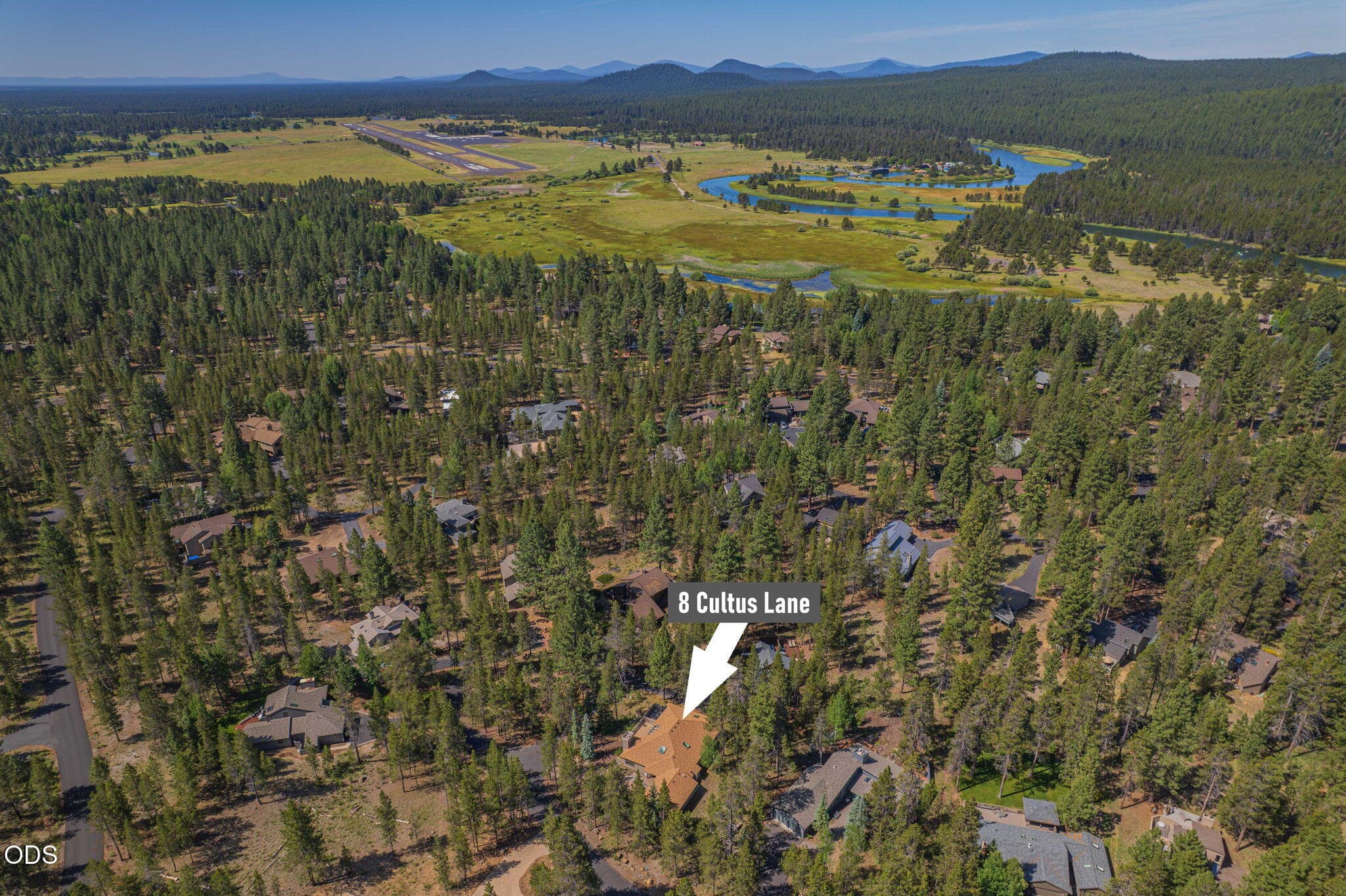 Photo 3 of 57627 Cultus Lane, 8