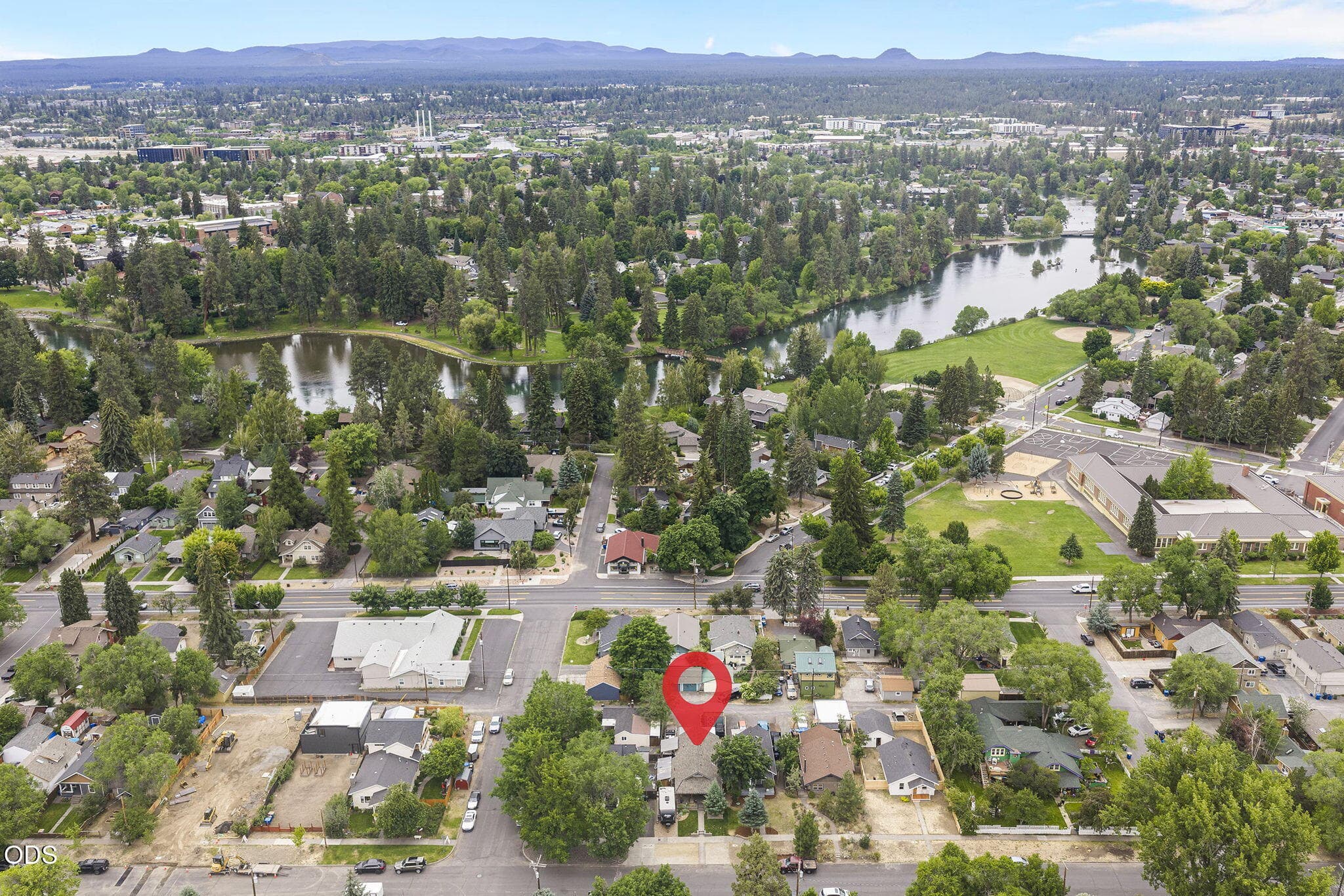 Photo 40 of 615 NW Ogden Avenue