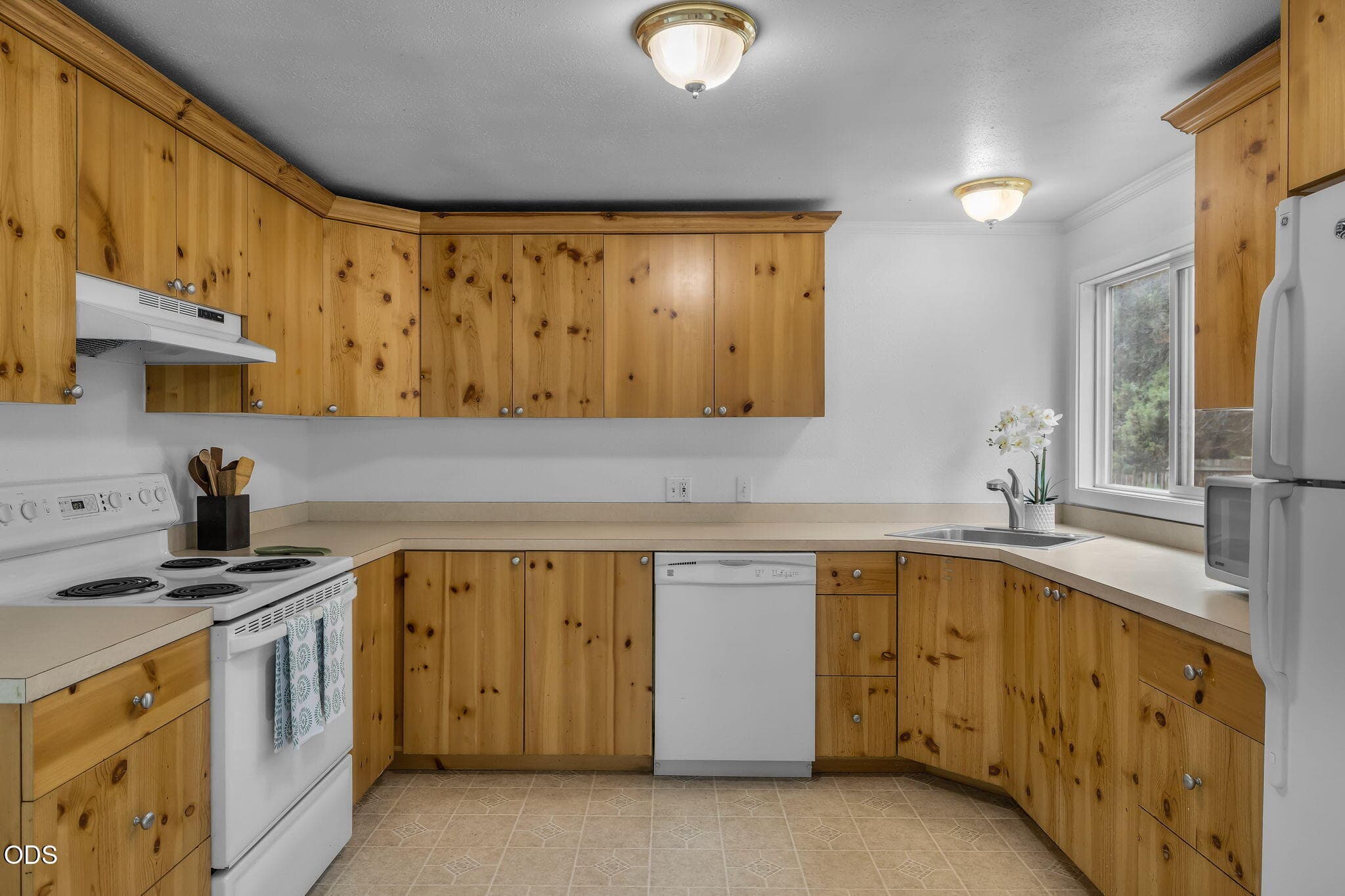 Photo 4 of 61057 Chuckanut Drive