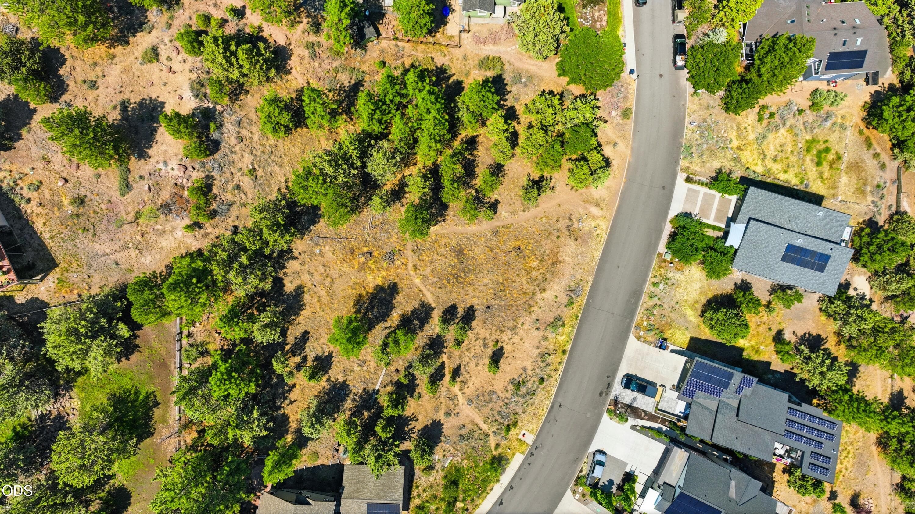 Photo 3 of 1738 SW Troon Avenue