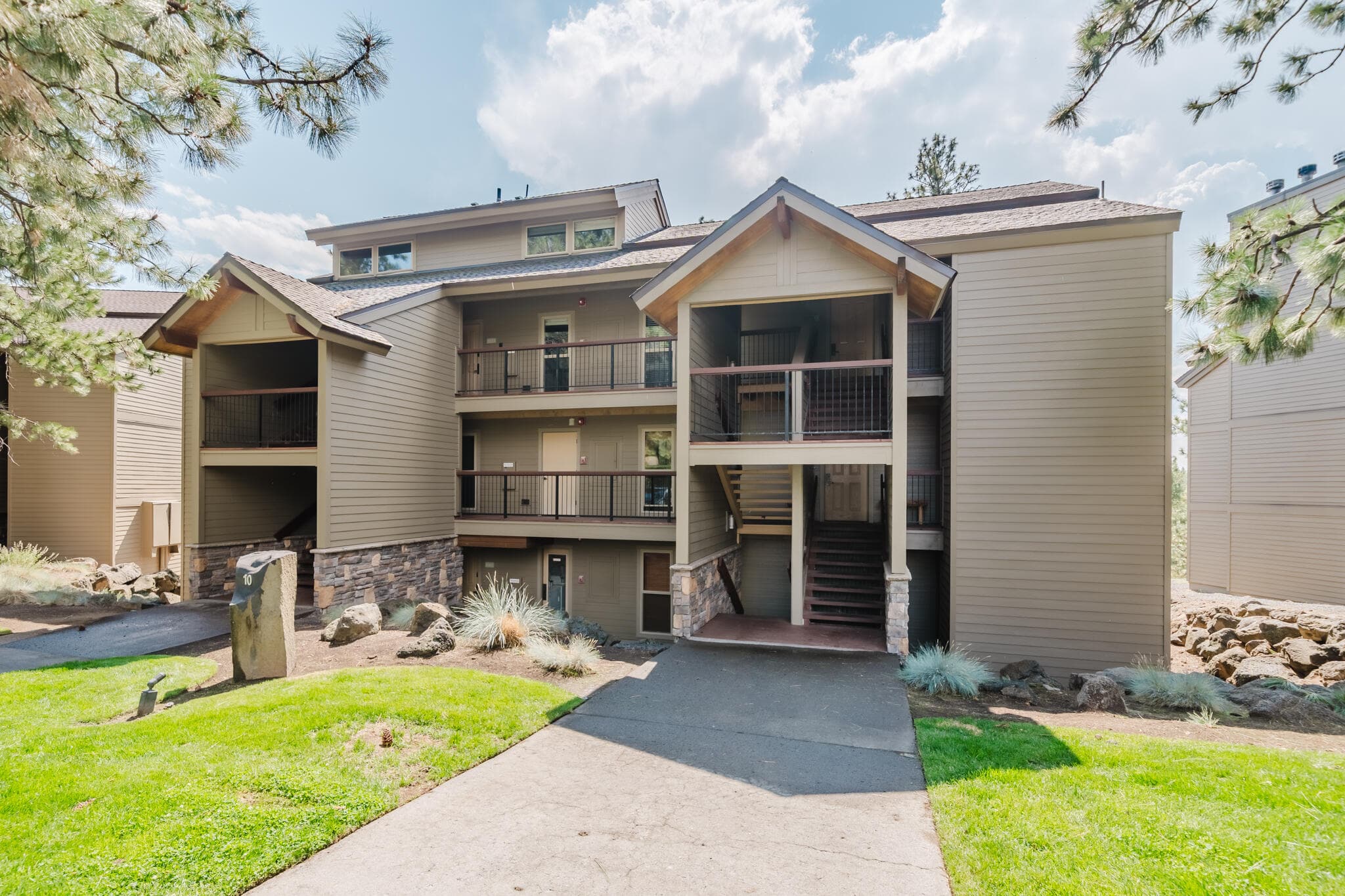 Photo 2 of 18575 SW Century Drive, 1023