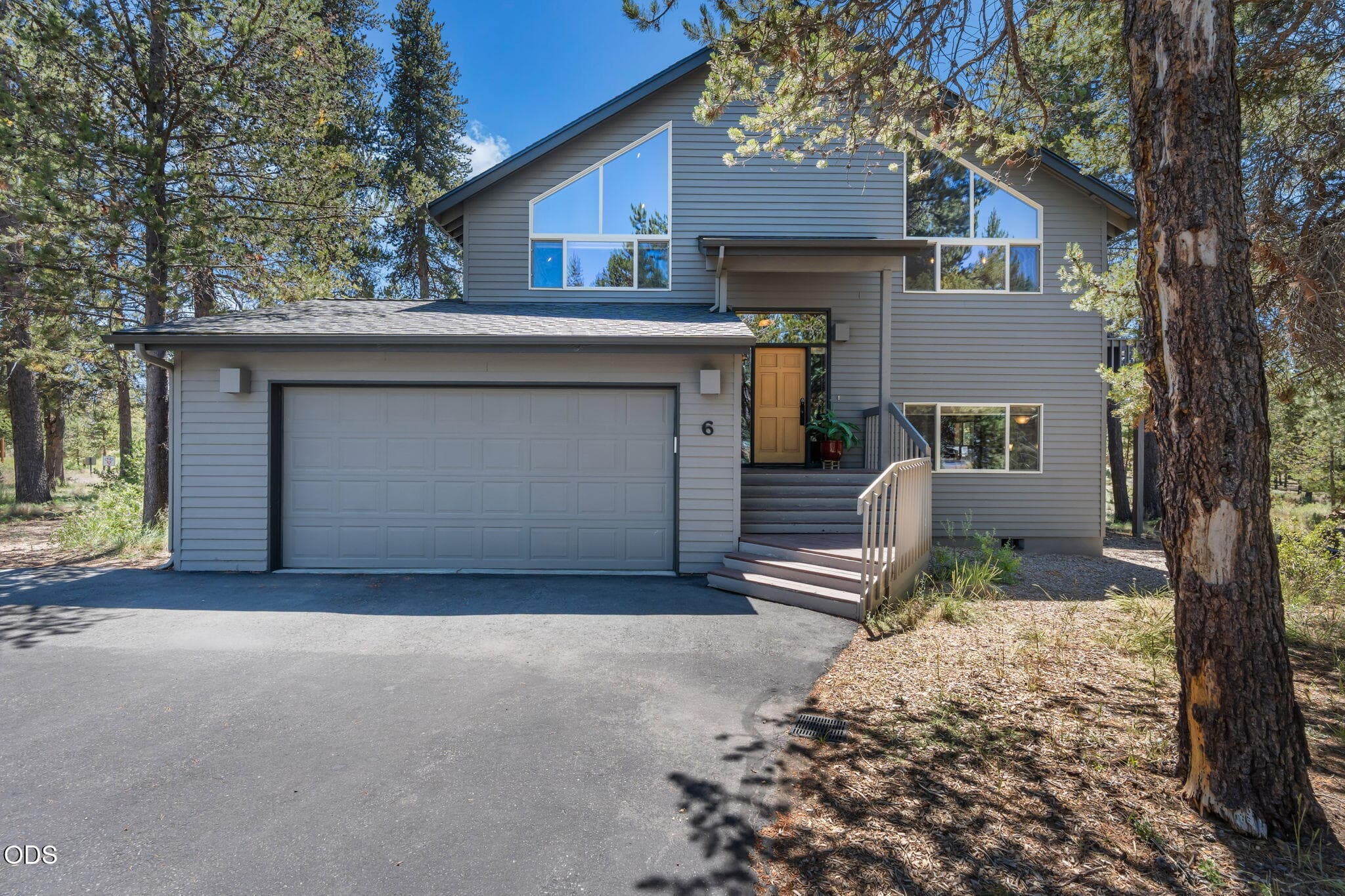 Primary photo of 18117 6 Belknap Lane