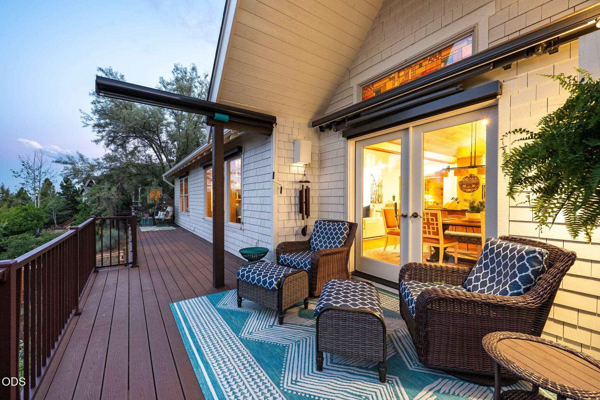 Photo 4 of 577 NW Greyhawk Avenue