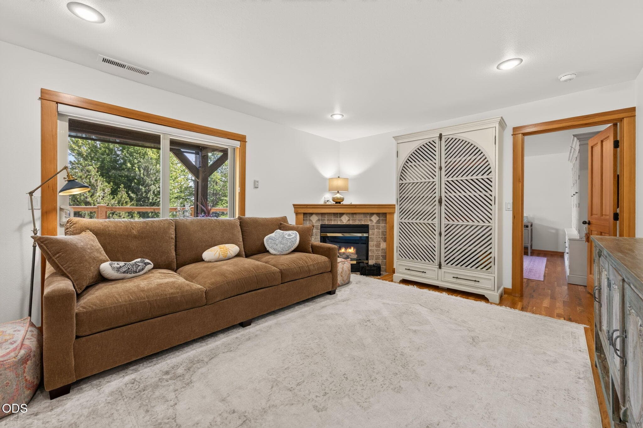 Photo 40 of 577 NW Greyhawk Avenue