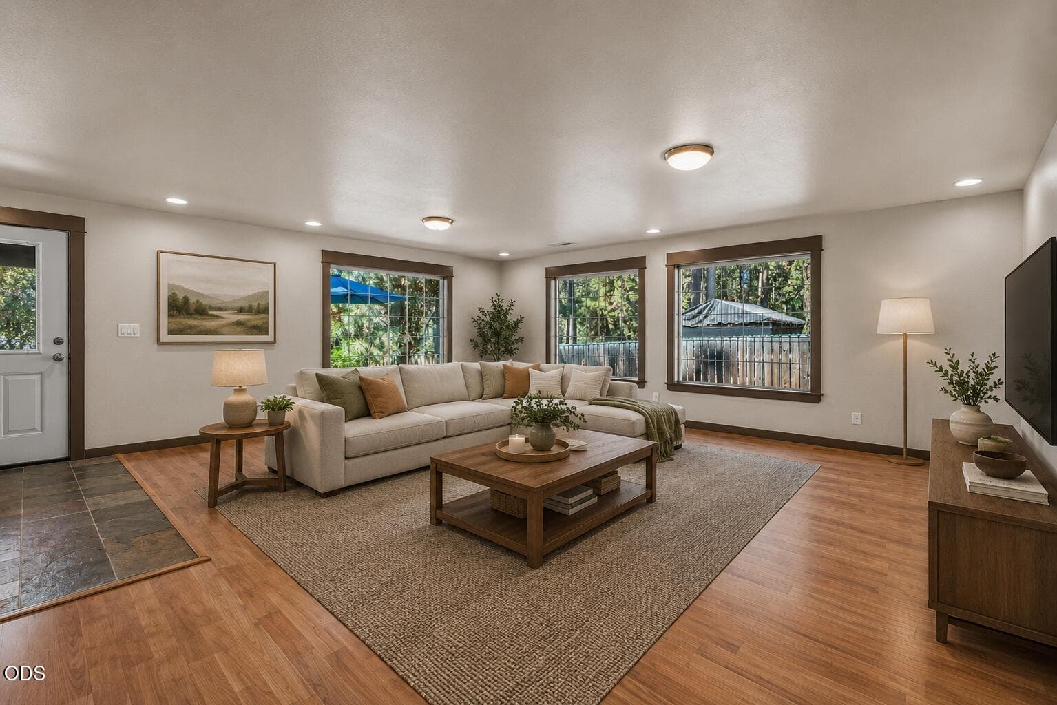Photo 4 of 17065 Oxnard Road