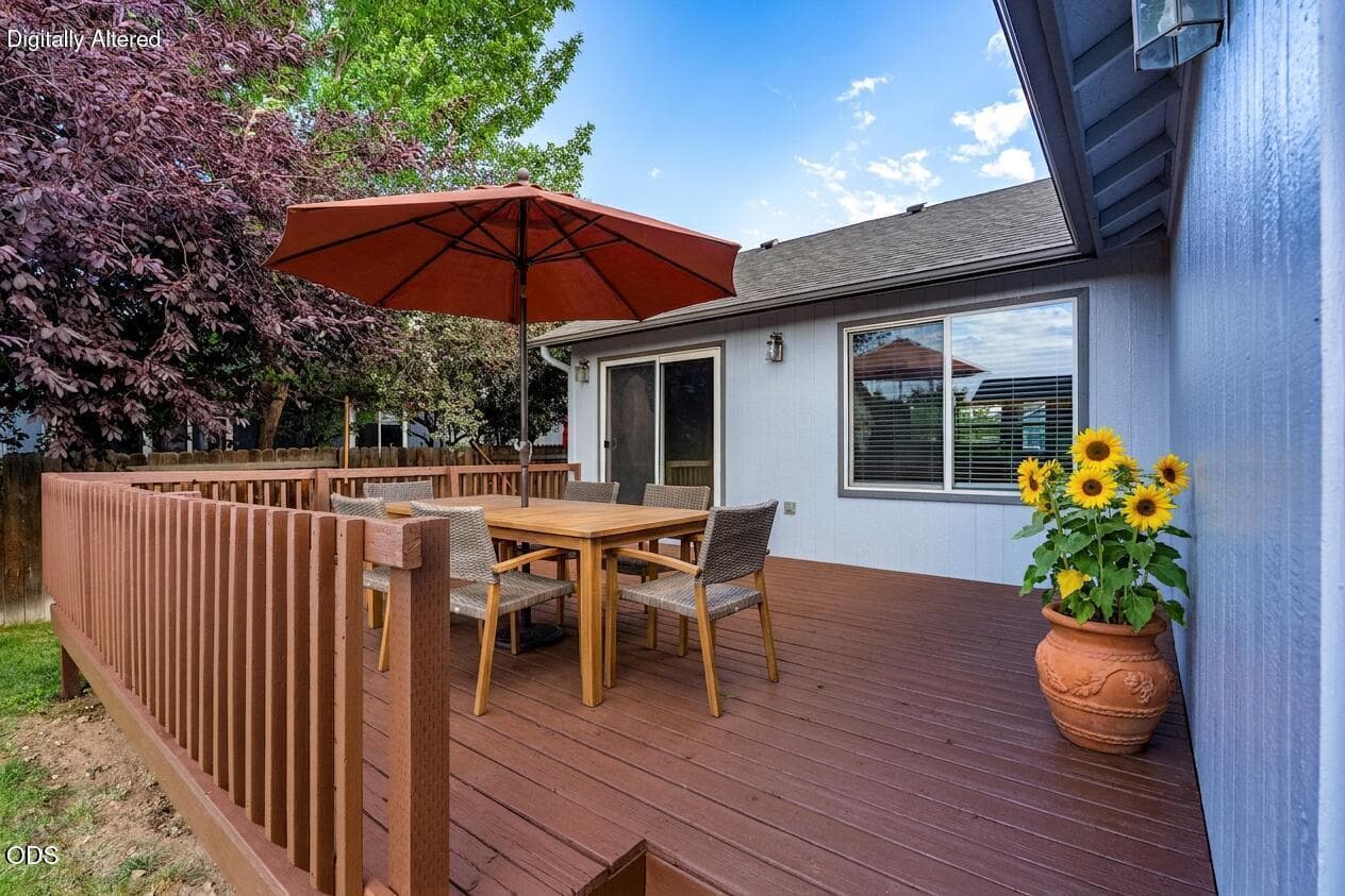 Photo 3 of 21326 Starling Drive