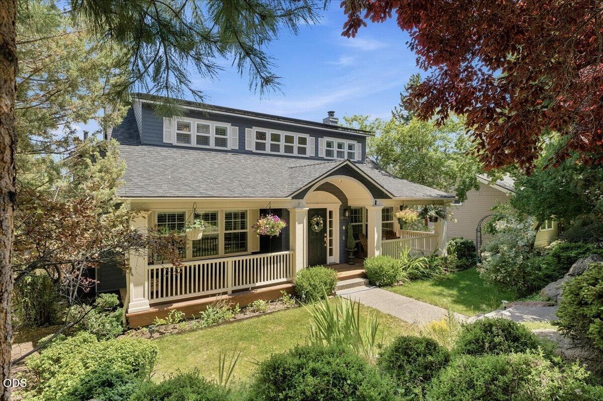 Photo 2 of 3042 NW Craftsman Drive