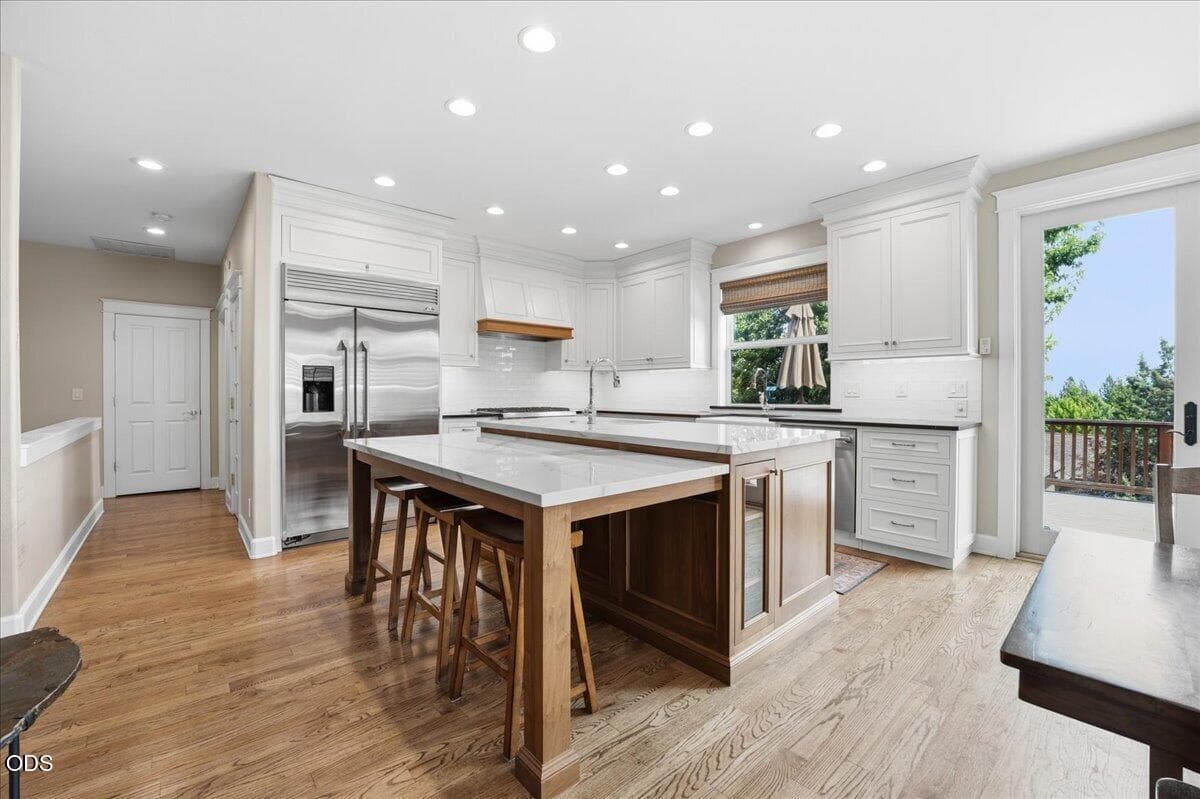 Photo 4 of 3042 NW Craftsman Drive
