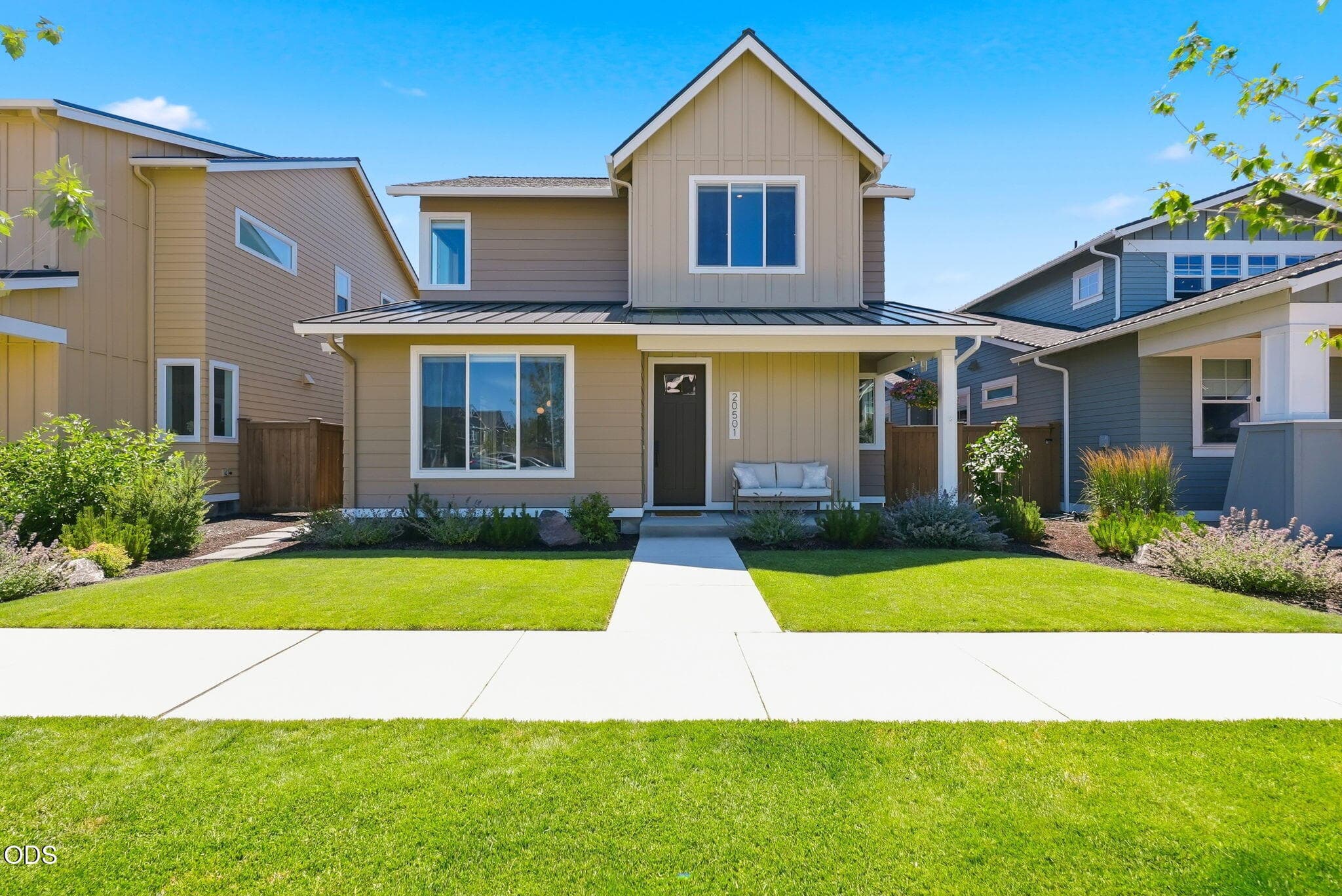 Photo 4 of 20501 Aberdeen Drive