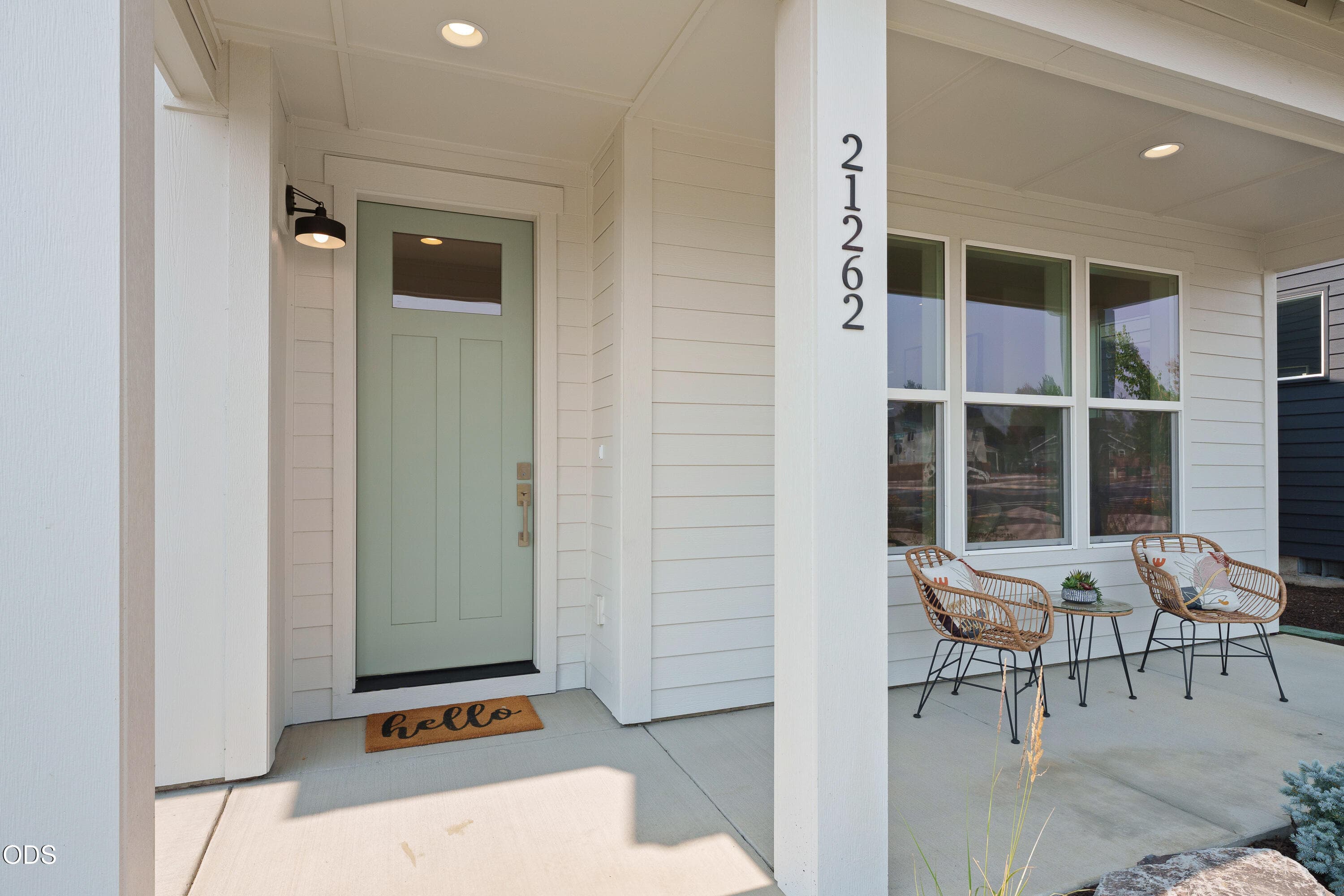 Photo 4 of 21262 NE Beall Drive, 45