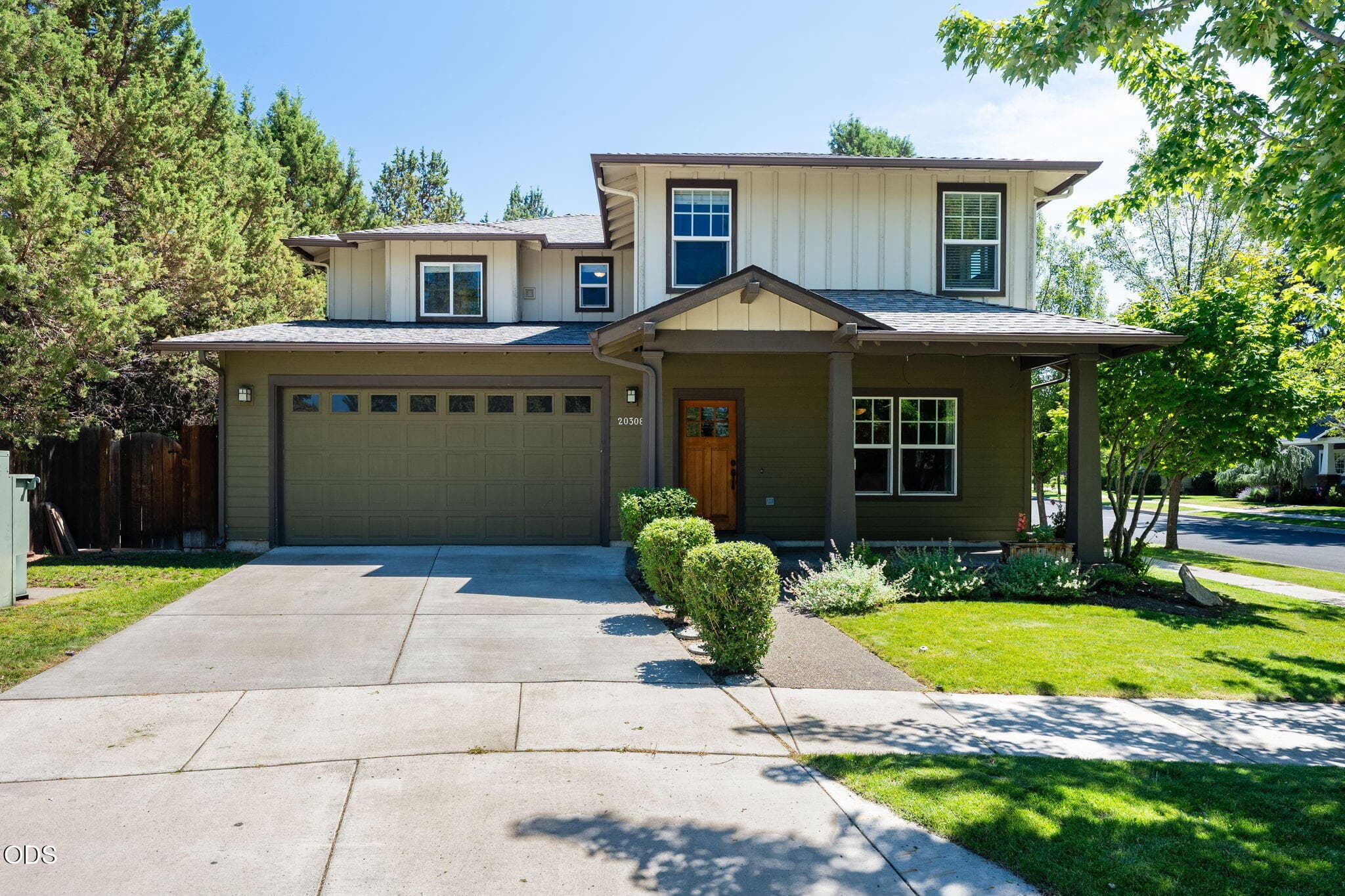 Photo 2 of 20308 Aberdeen Drive