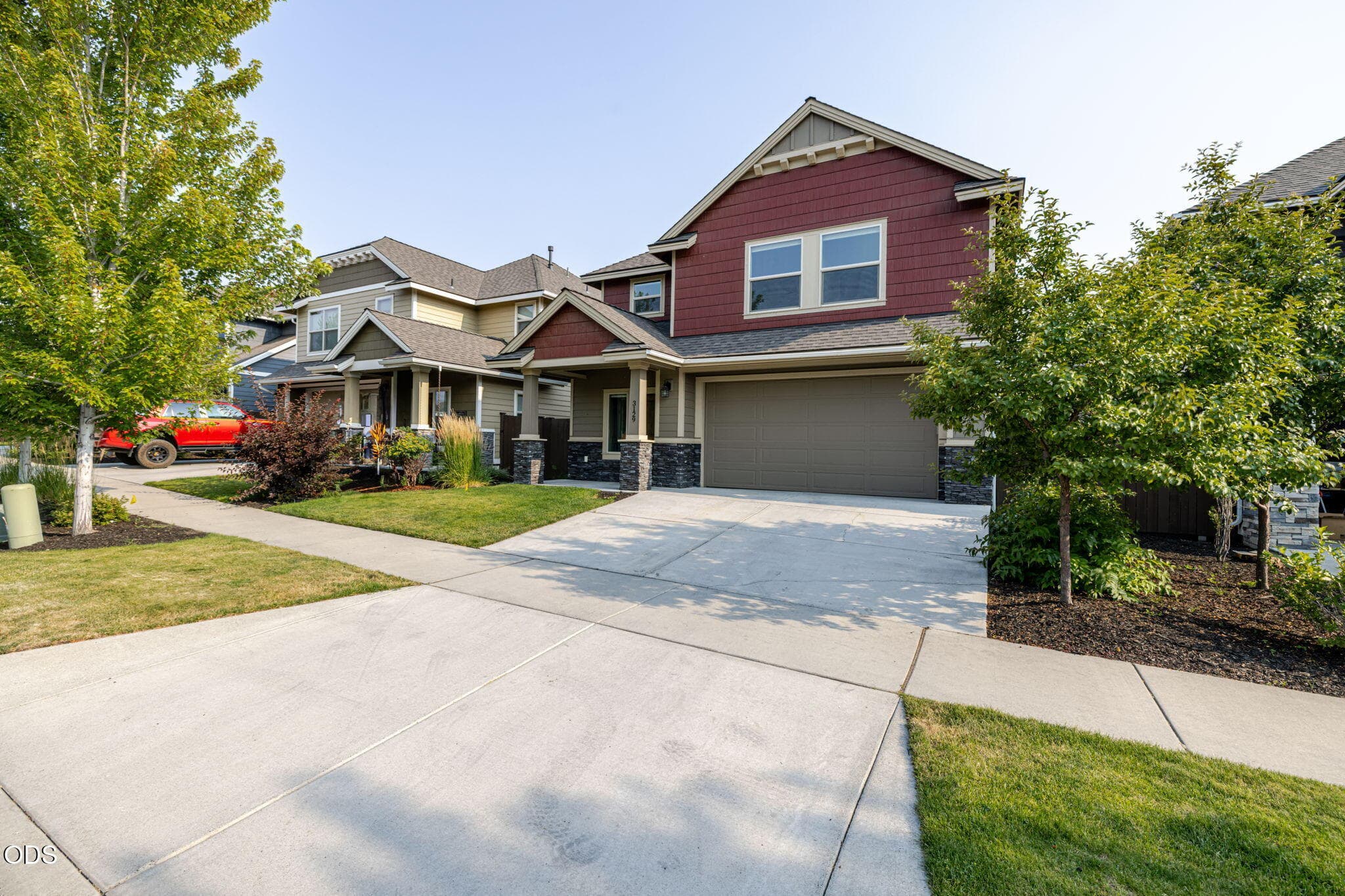Photo 3 of 3129 NE Flagstone Avenue