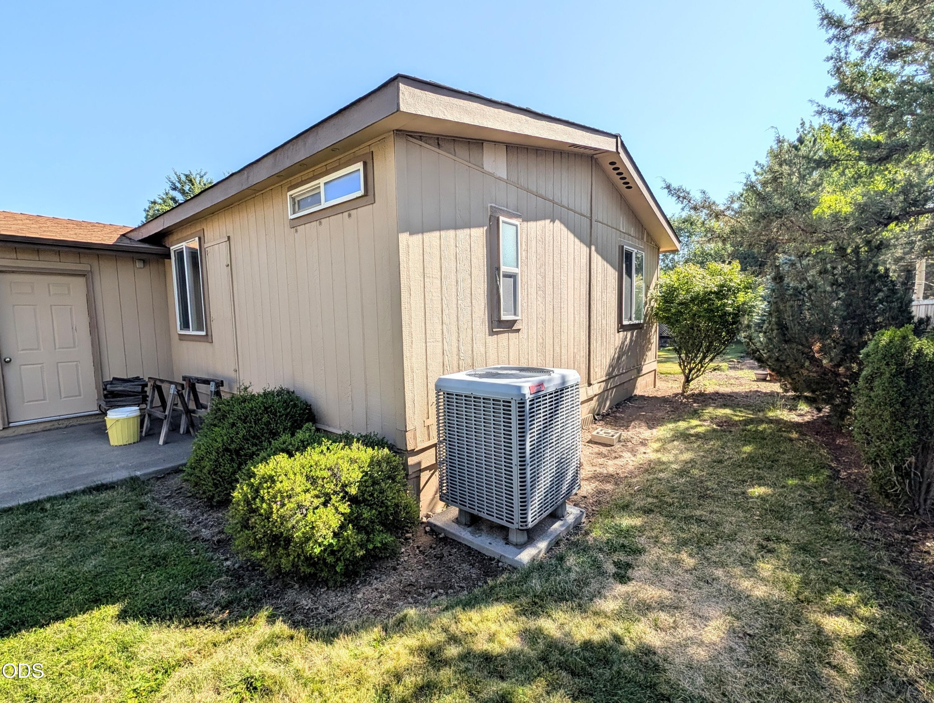 Photo 19 of 1188 NE 27th Street, 53
