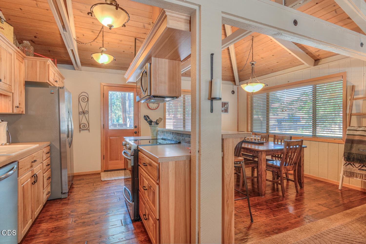 Photo 3 of 57077 Fox Lane