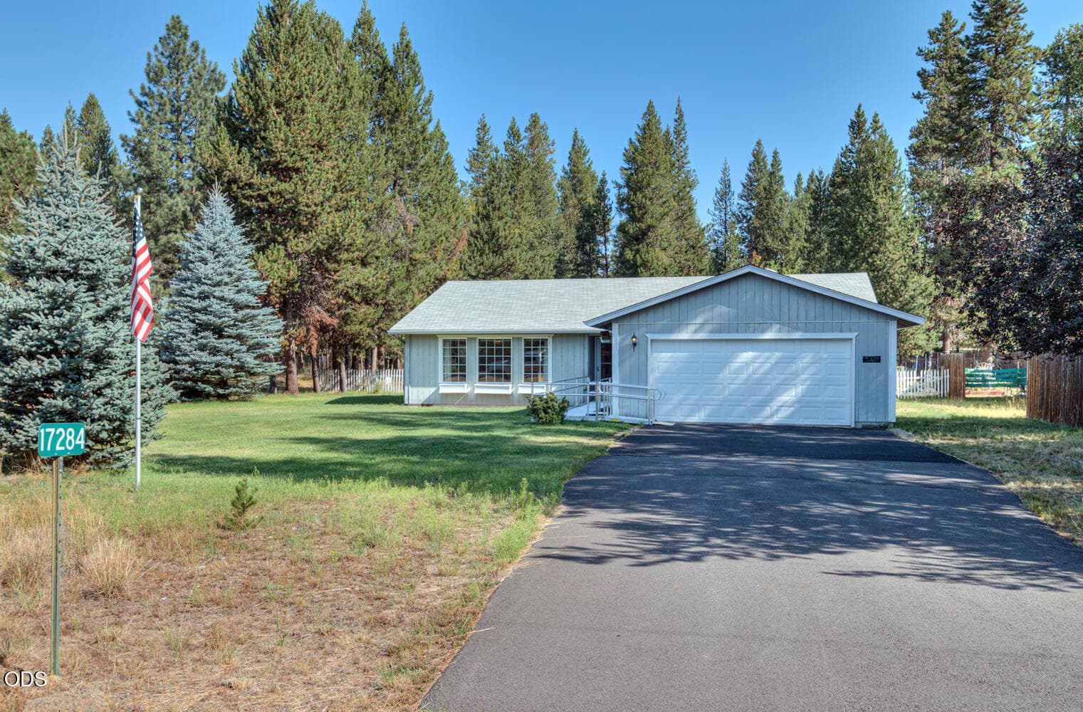 Photo 2 of 17284 Kingfisher Drive