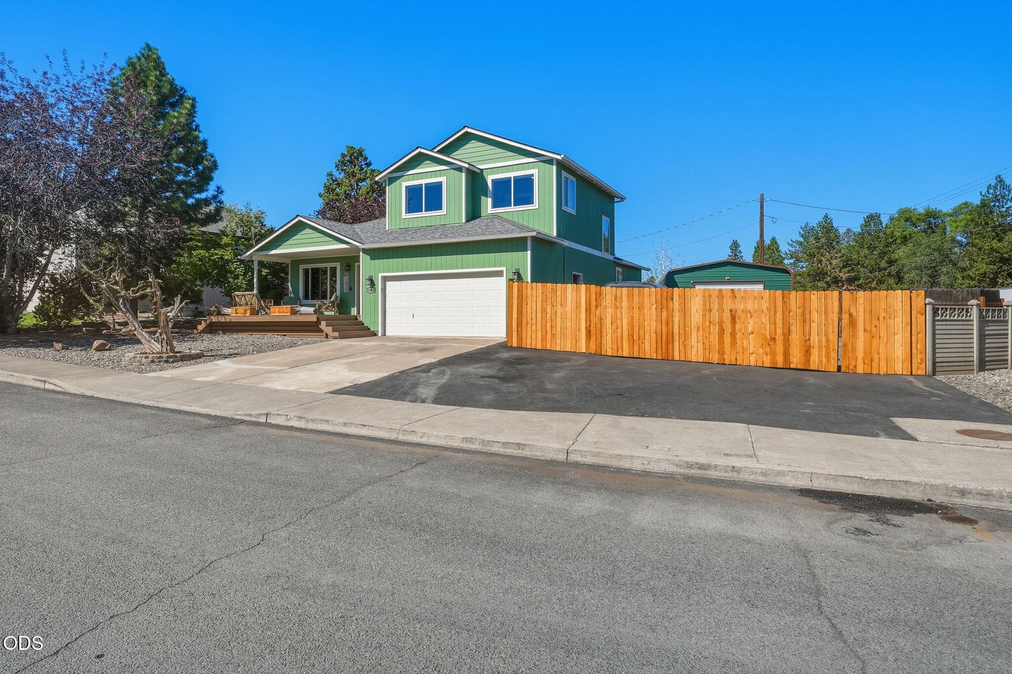 Primary photo of 2813 NE North Pilot Butte Drive