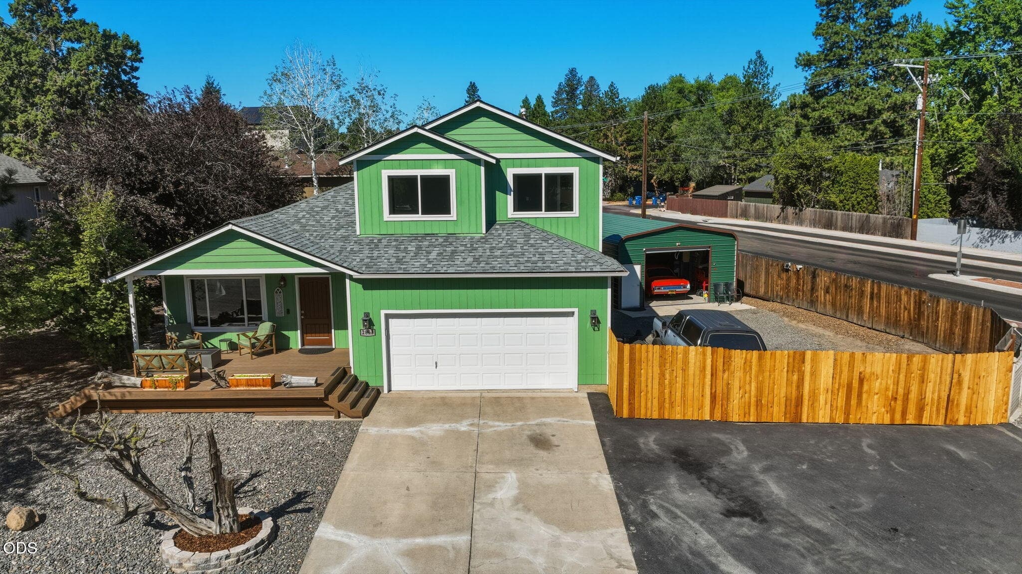 Photo 2 of 2813 NE North Pilot Butte Drive