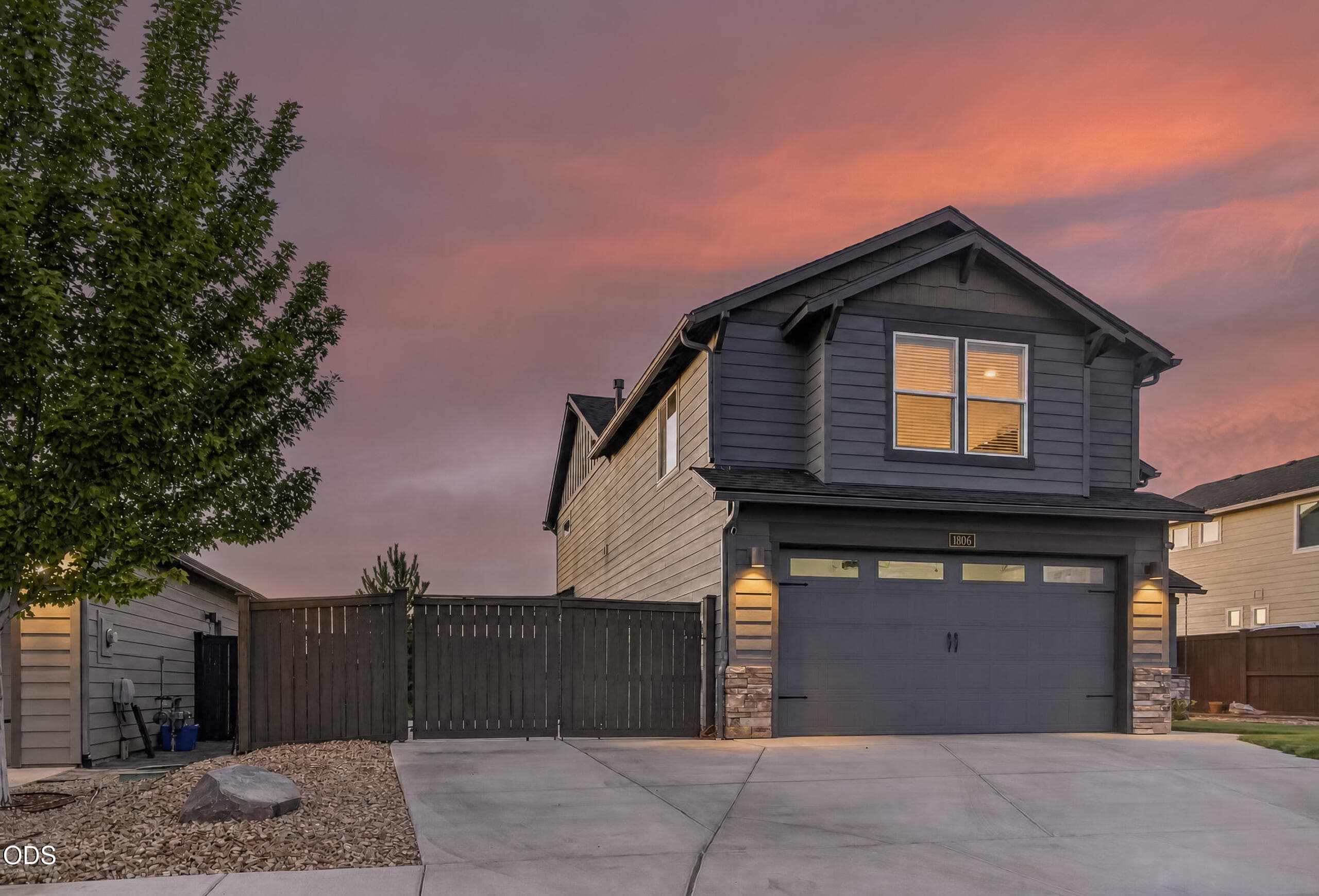 Photo 4 of 1806 NE Coby Way