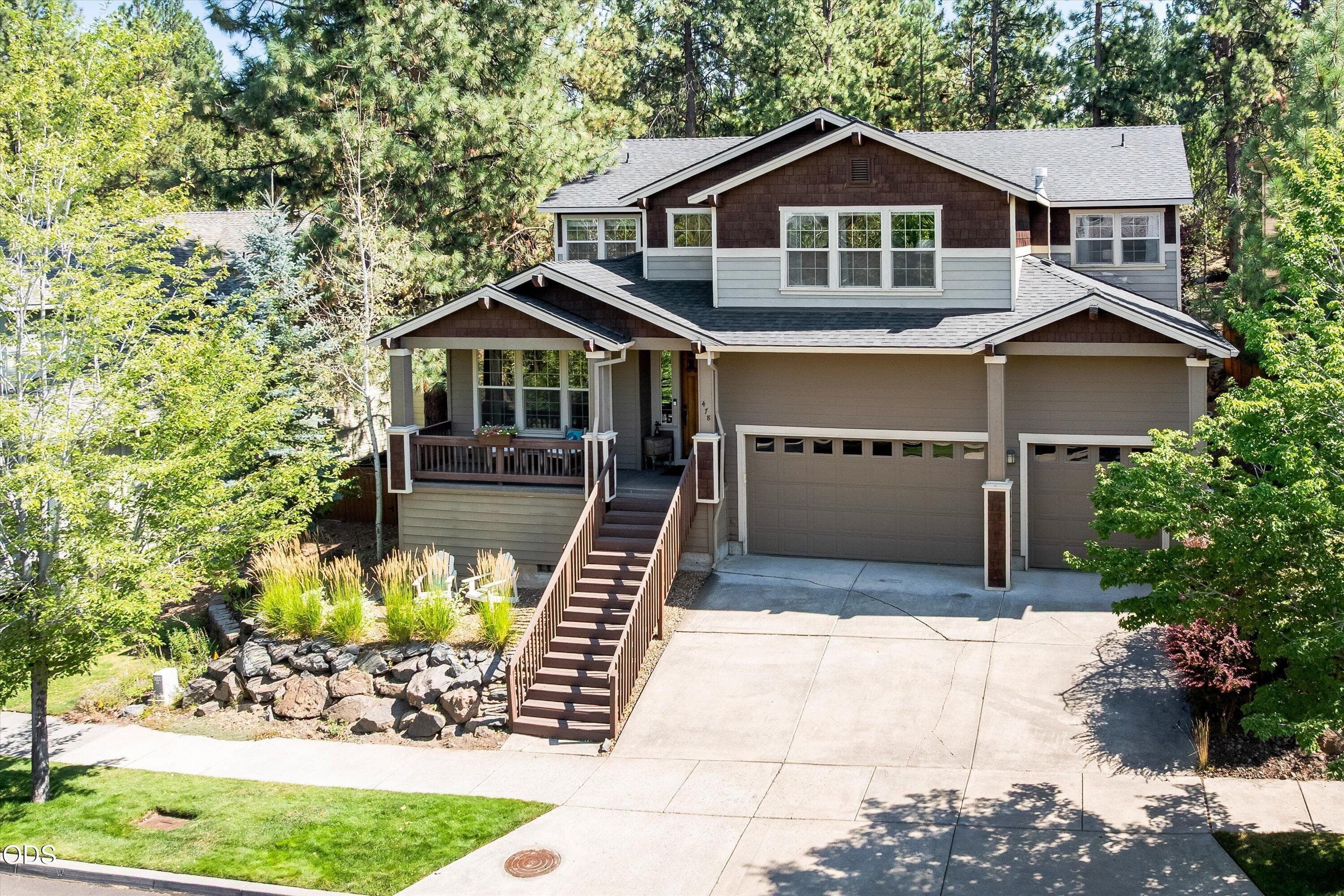 Photo 4 of 478 NW Flagline Drive
