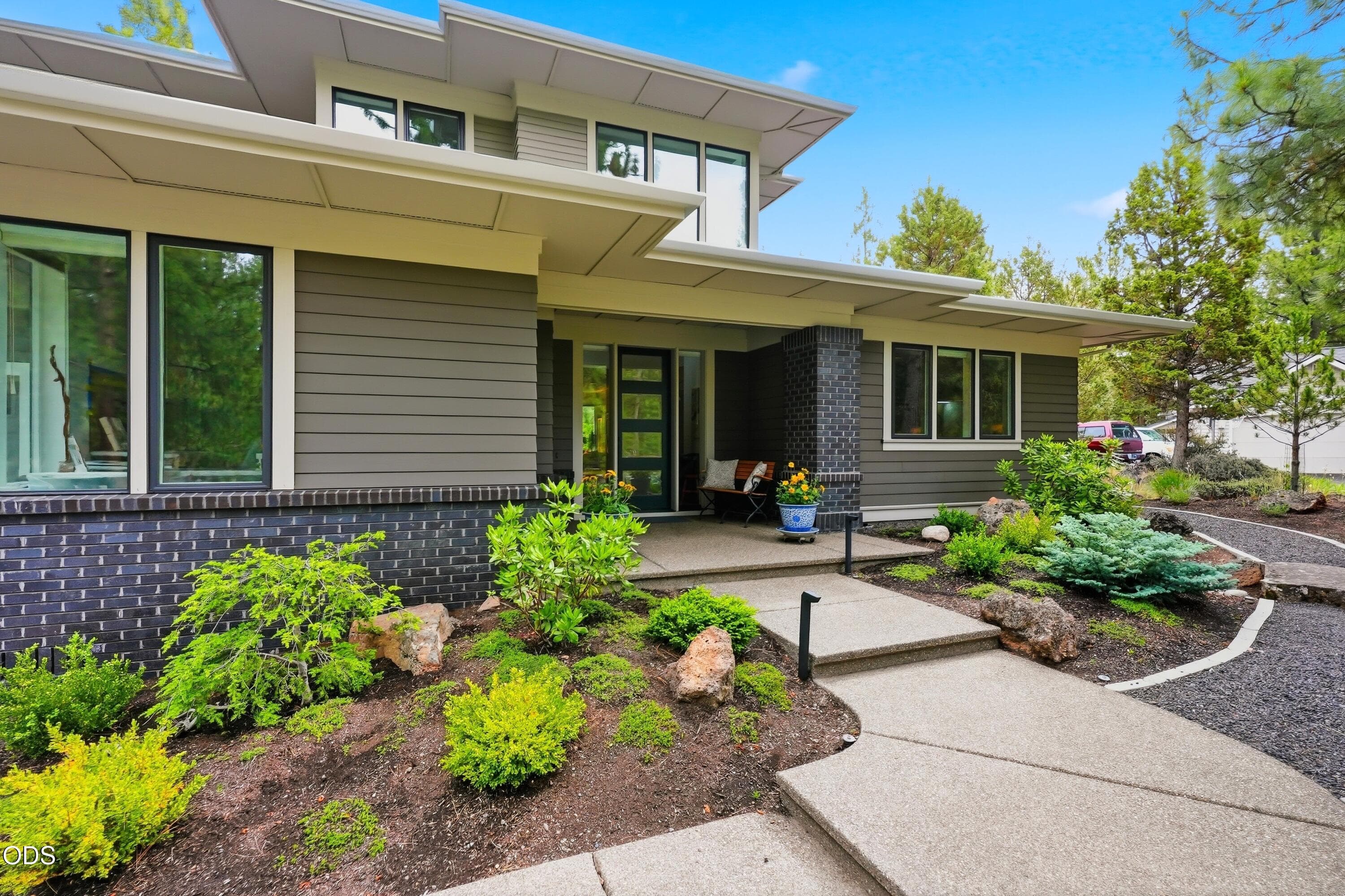 Photo 4 of 2966 NW Meldrum Court