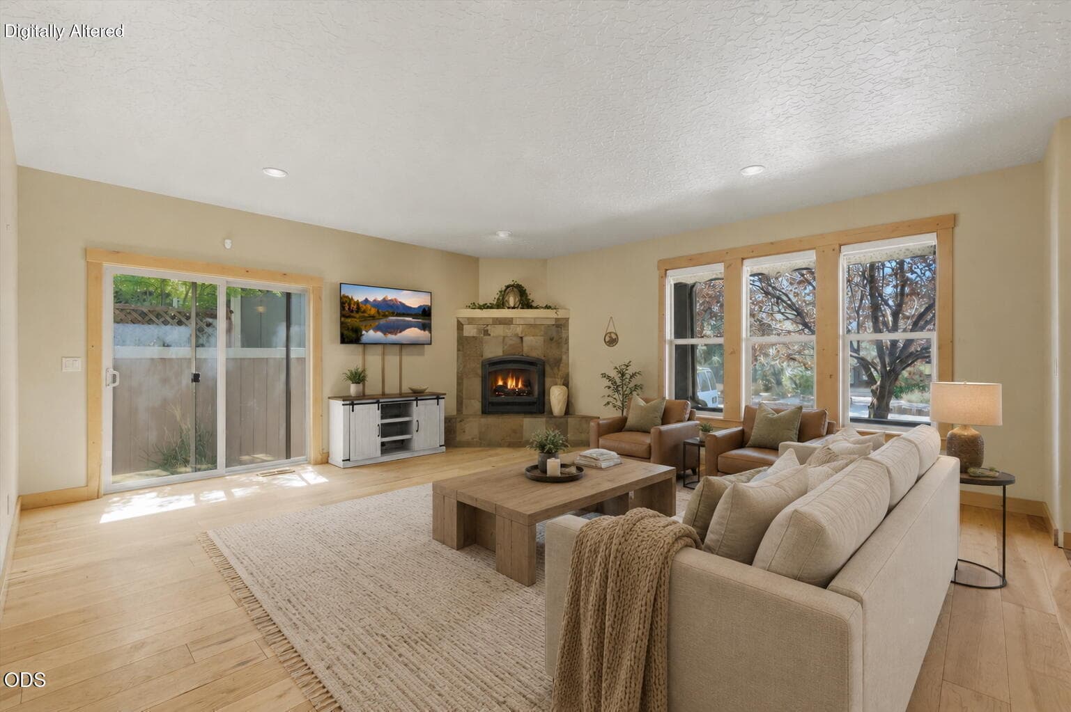 Photo 2 of 61390 Merriewood Court