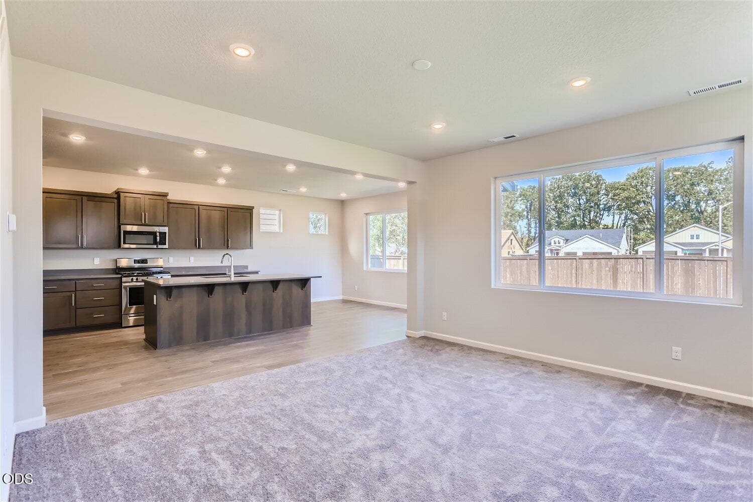 Photo 4 of 63110 NE Henningsen Pl