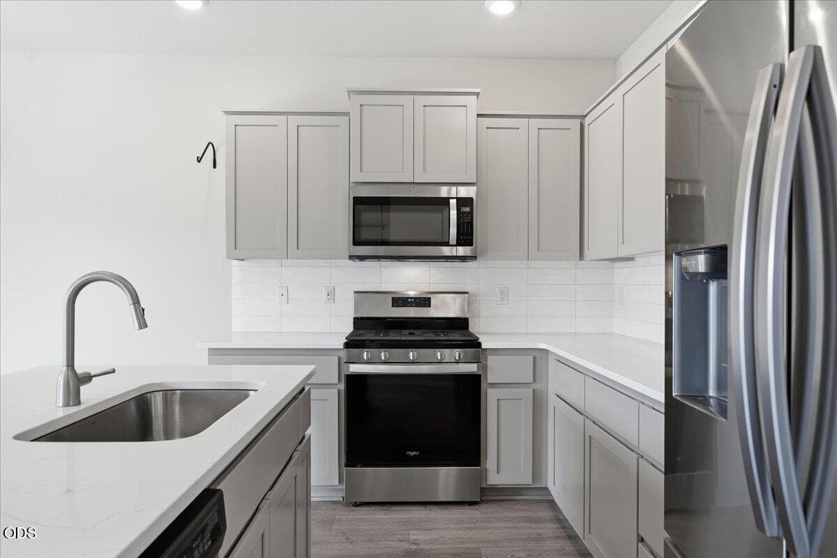 Photo 4 of 20621 SE Gemstone Avenue
