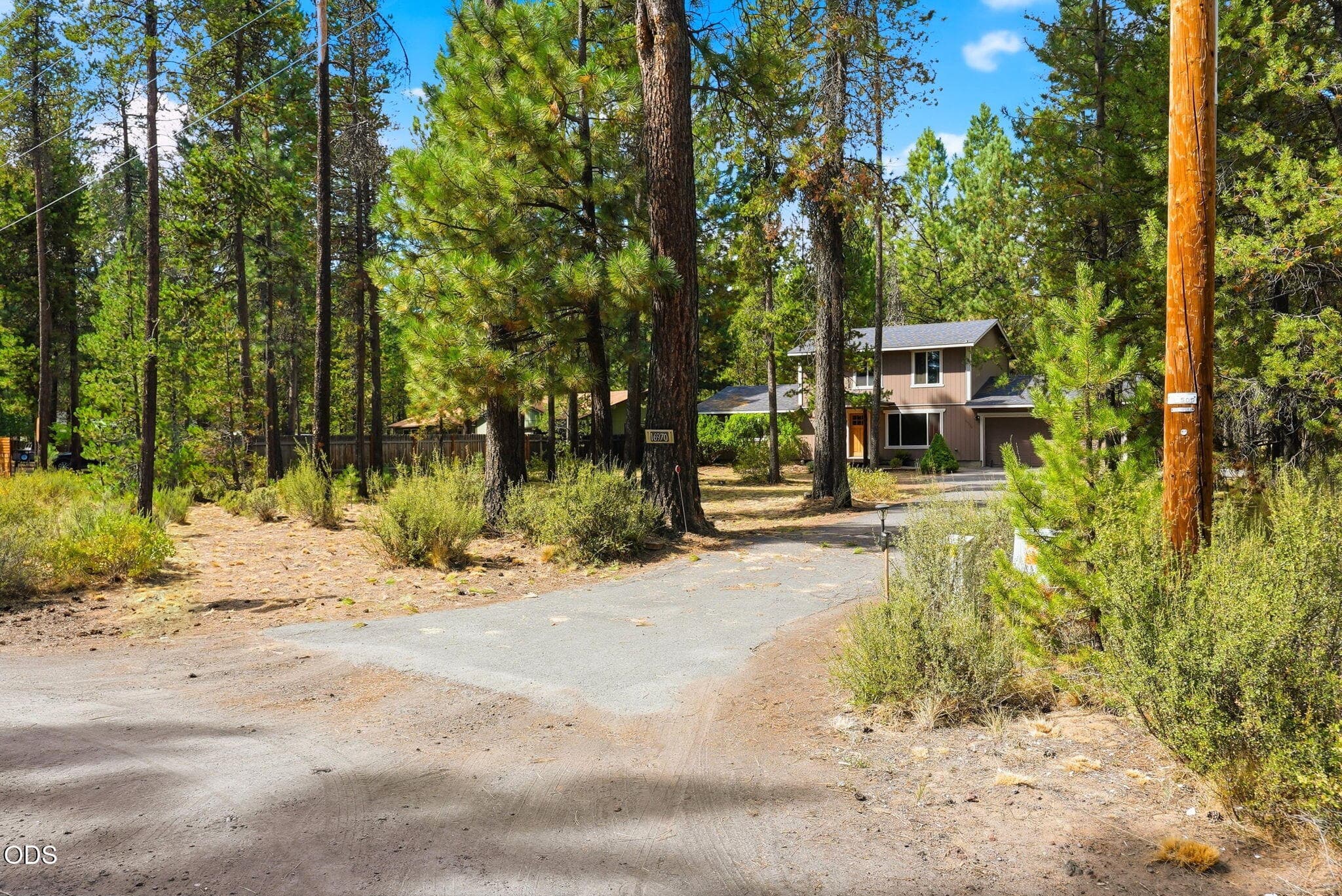 Photo 3 of 16970 Quartz Hill Road