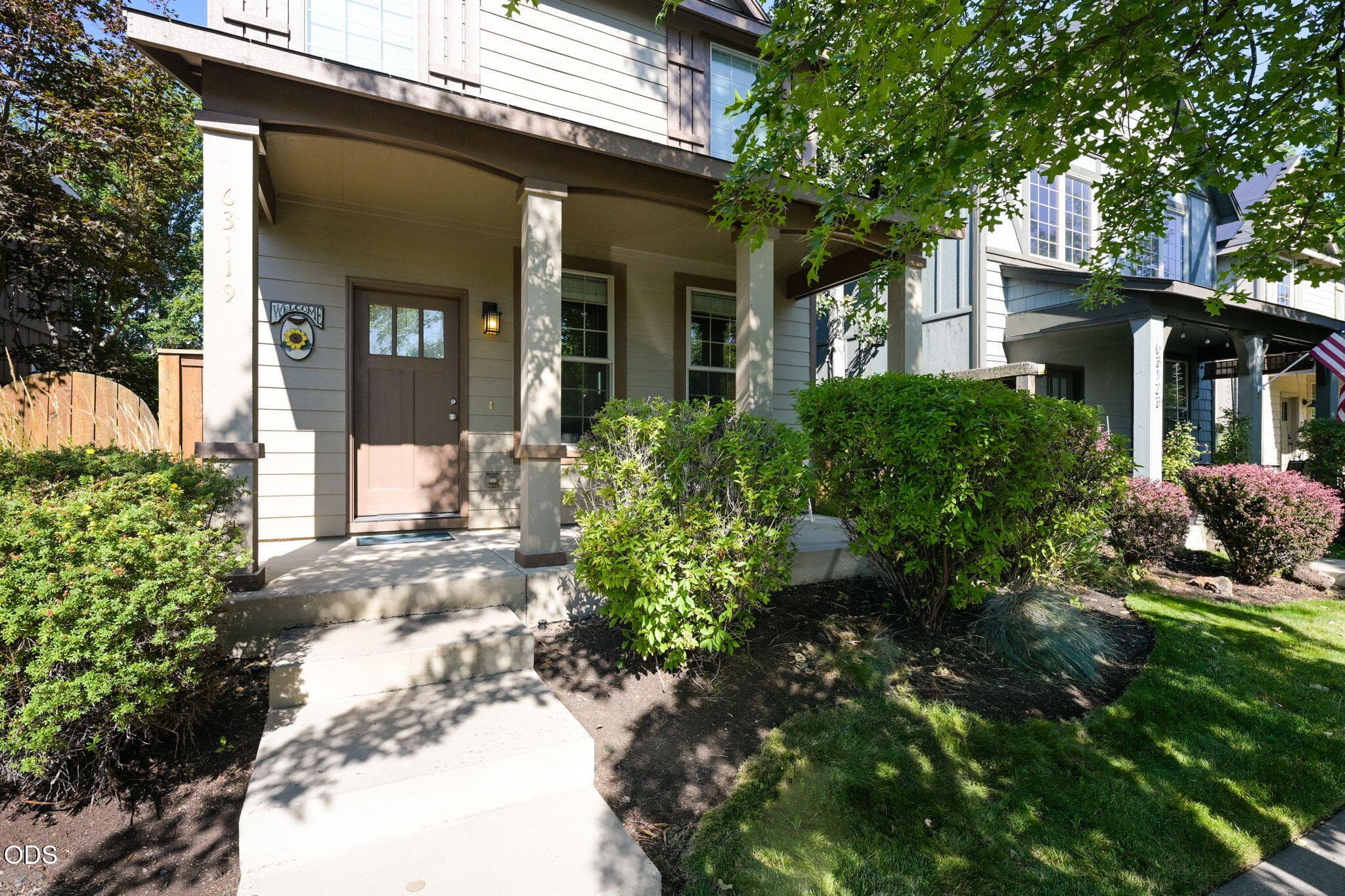 Photo 2 of 63119 NE De Haviland Street